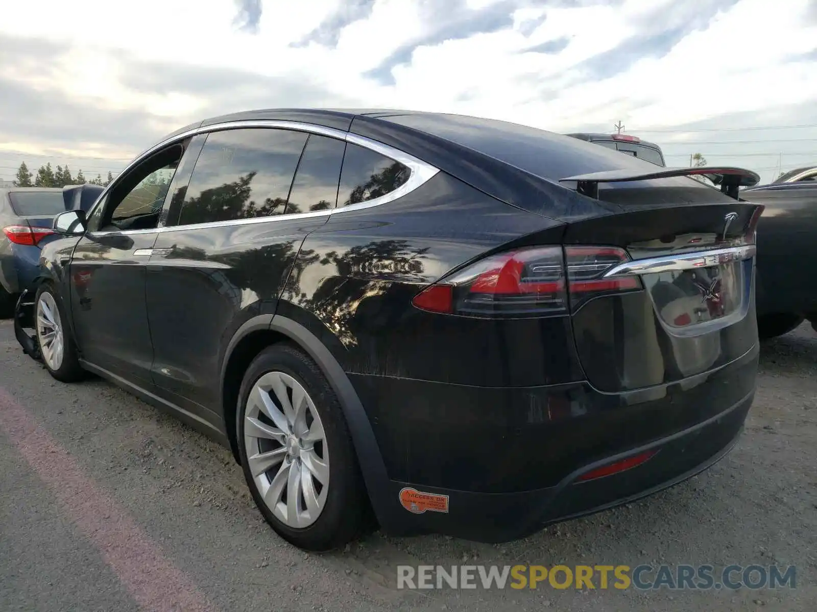 3 Фотография поврежденного автомобиля 5YJXCBE26LF261635 TESLA MODEL X 2020