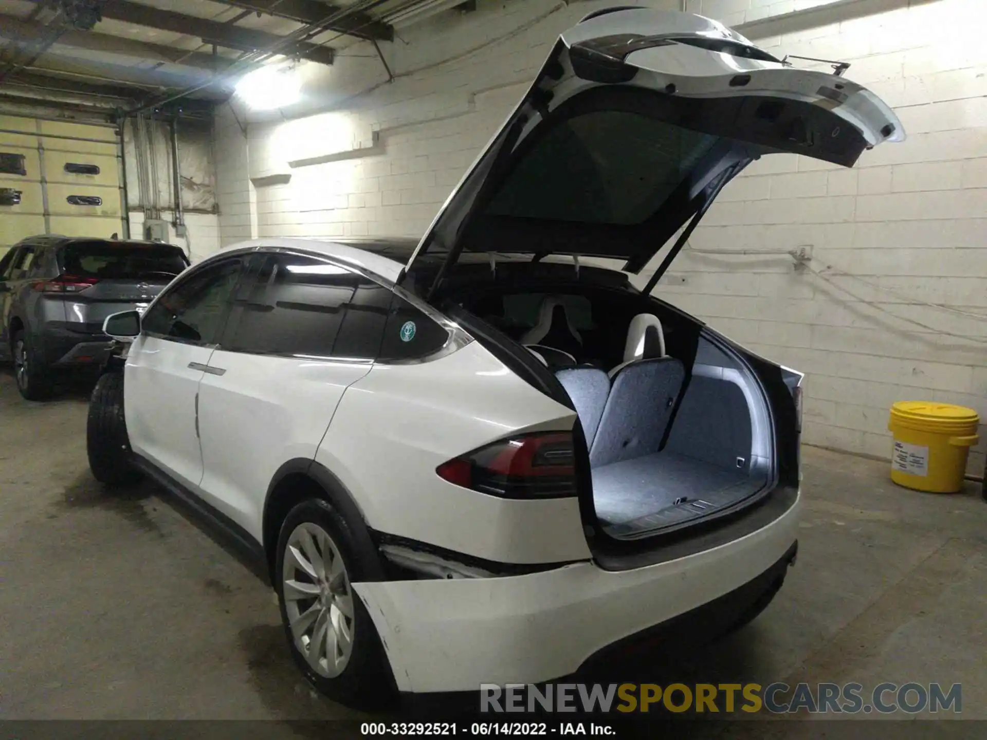 3 Фотография поврежденного автомобиля 5YJXCBE26LF261747 TESLA MODEL X 2020