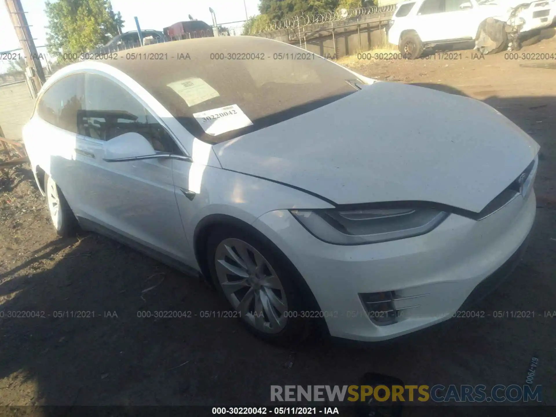 1 Photograph of a damaged car 5YJXCBE26LF272294 TESLA MODEL X 2020