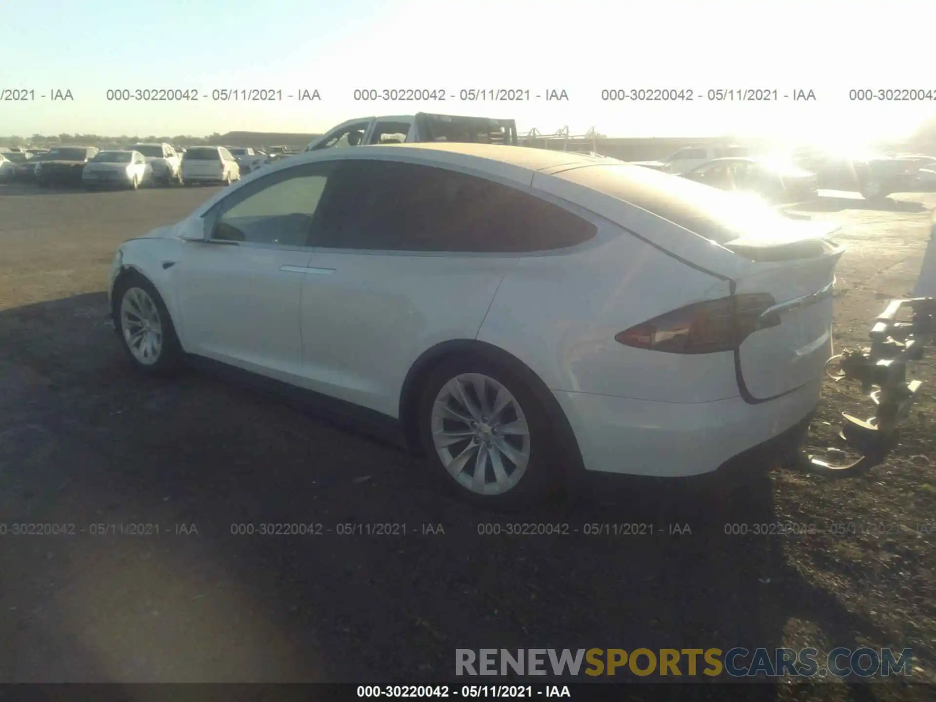 3 Photograph of a damaged car 5YJXCBE26LF272294 TESLA MODEL X 2020