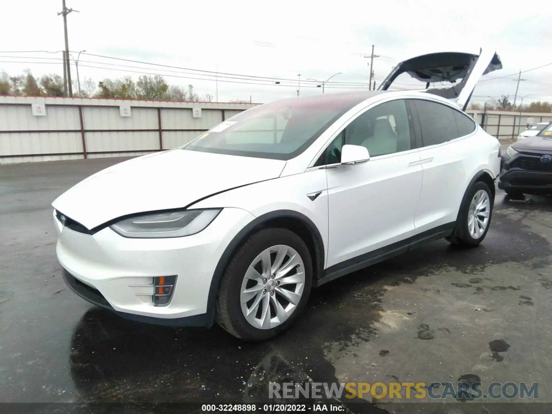 2 Photograph of a damaged car 5YJXCBE26LF300272 TESLA MODEL X 2020