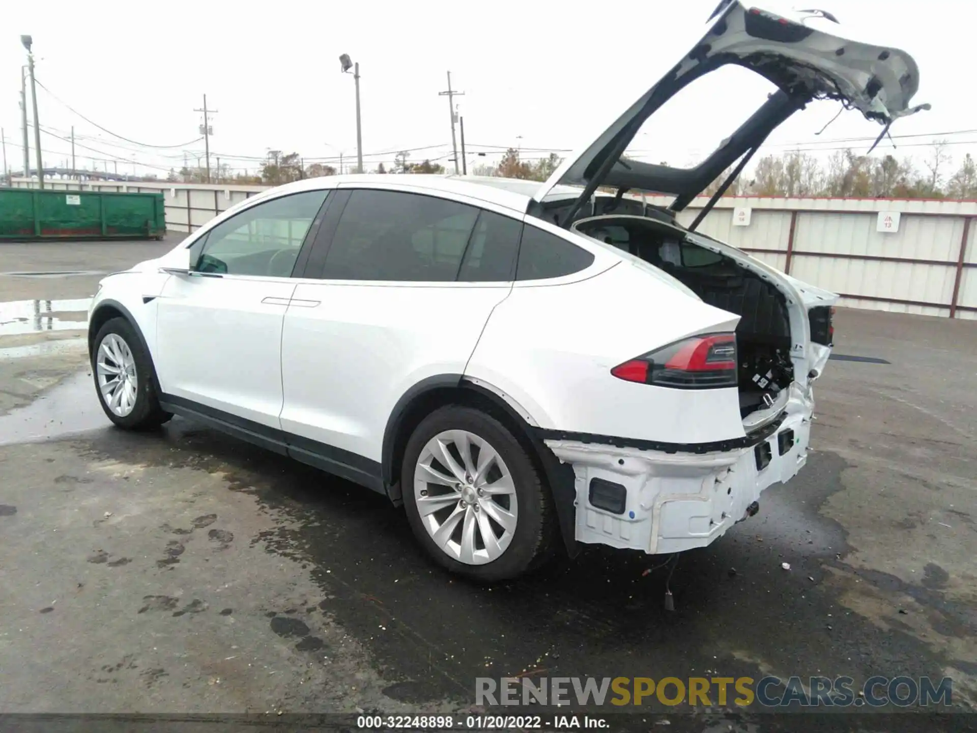 3 Фотография поврежденного автомобиля 5YJXCBE26LF300272 TESLA MODEL X 2020