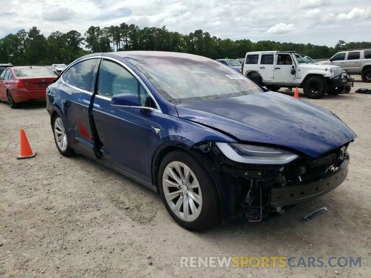 1 Photograph of a damaged car 5YJXCBE26LF302975 TESLA MODEL X 2020