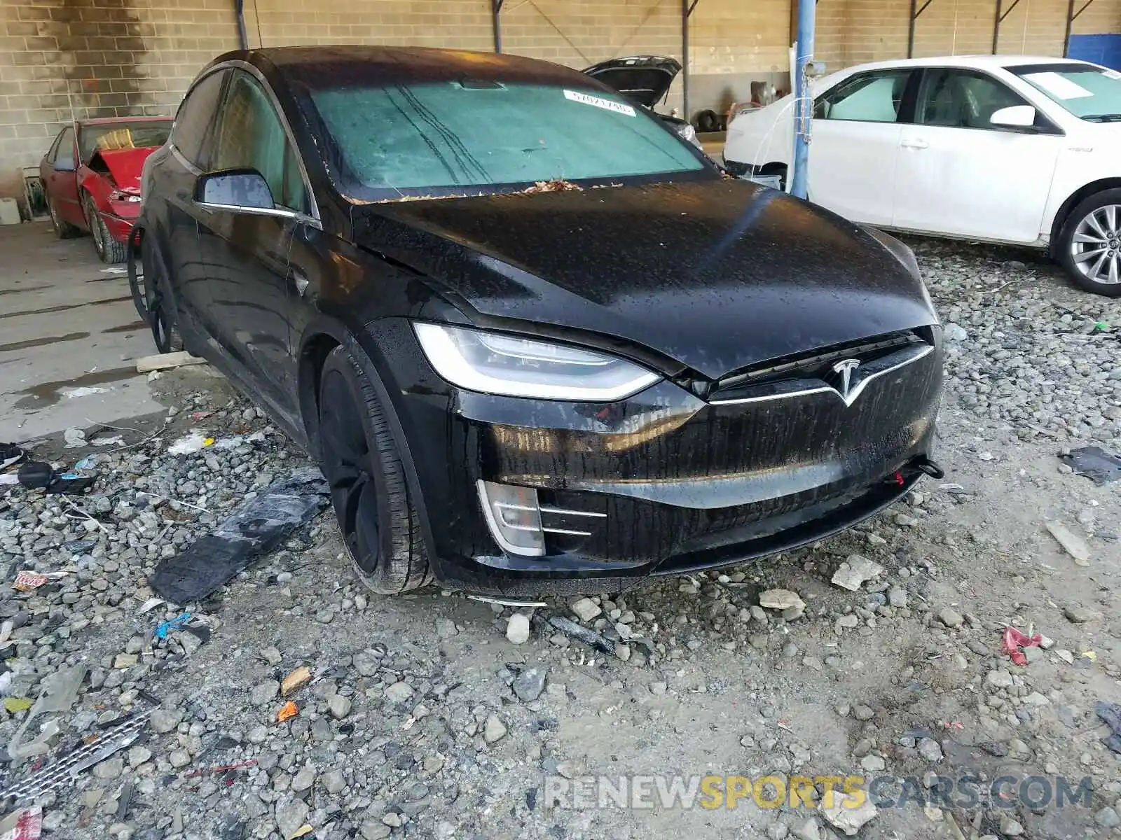 1 Photograph of a damaged car 5YJXCBE27LF238025 TESLA MODEL X 2020