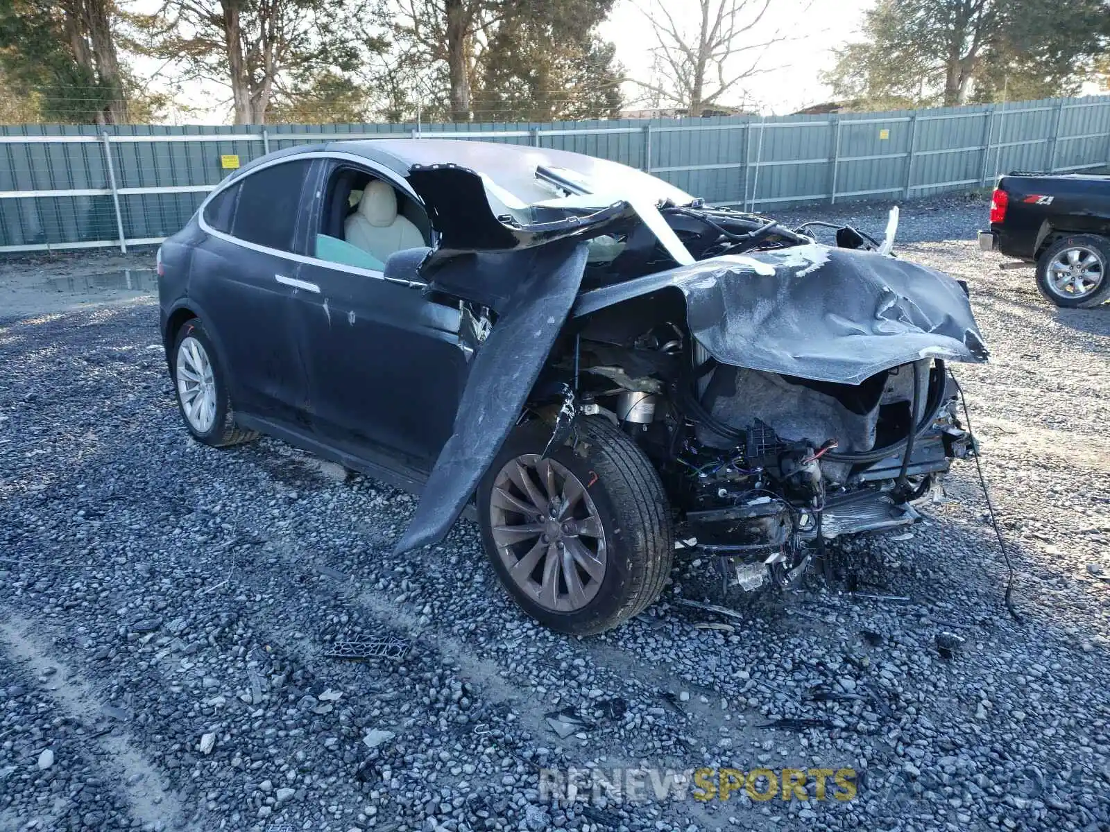 1 Фотография поврежденного автомобиля 5YJXCBE28LF301889 TESLA MODEL X 2020
