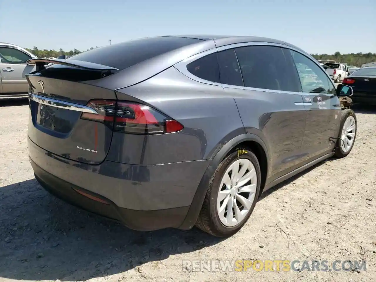 4 Фотография поврежденного автомобиля 5YJXCBE29LF231268 TESLA MODEL X 2020