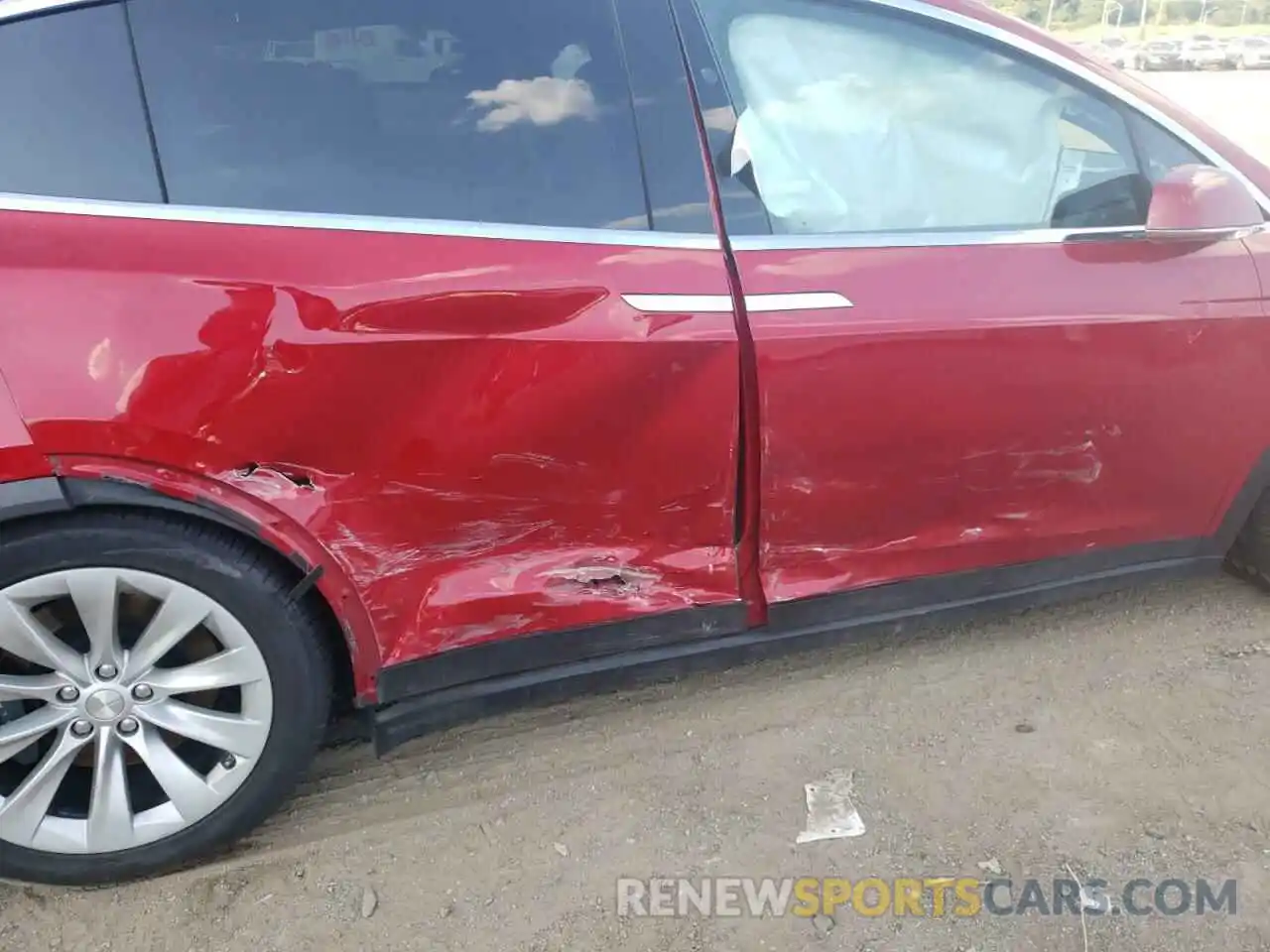 9 Photograph of a damaged car 5YJXCBE2XLF228590 TESLA MODEL X 2020