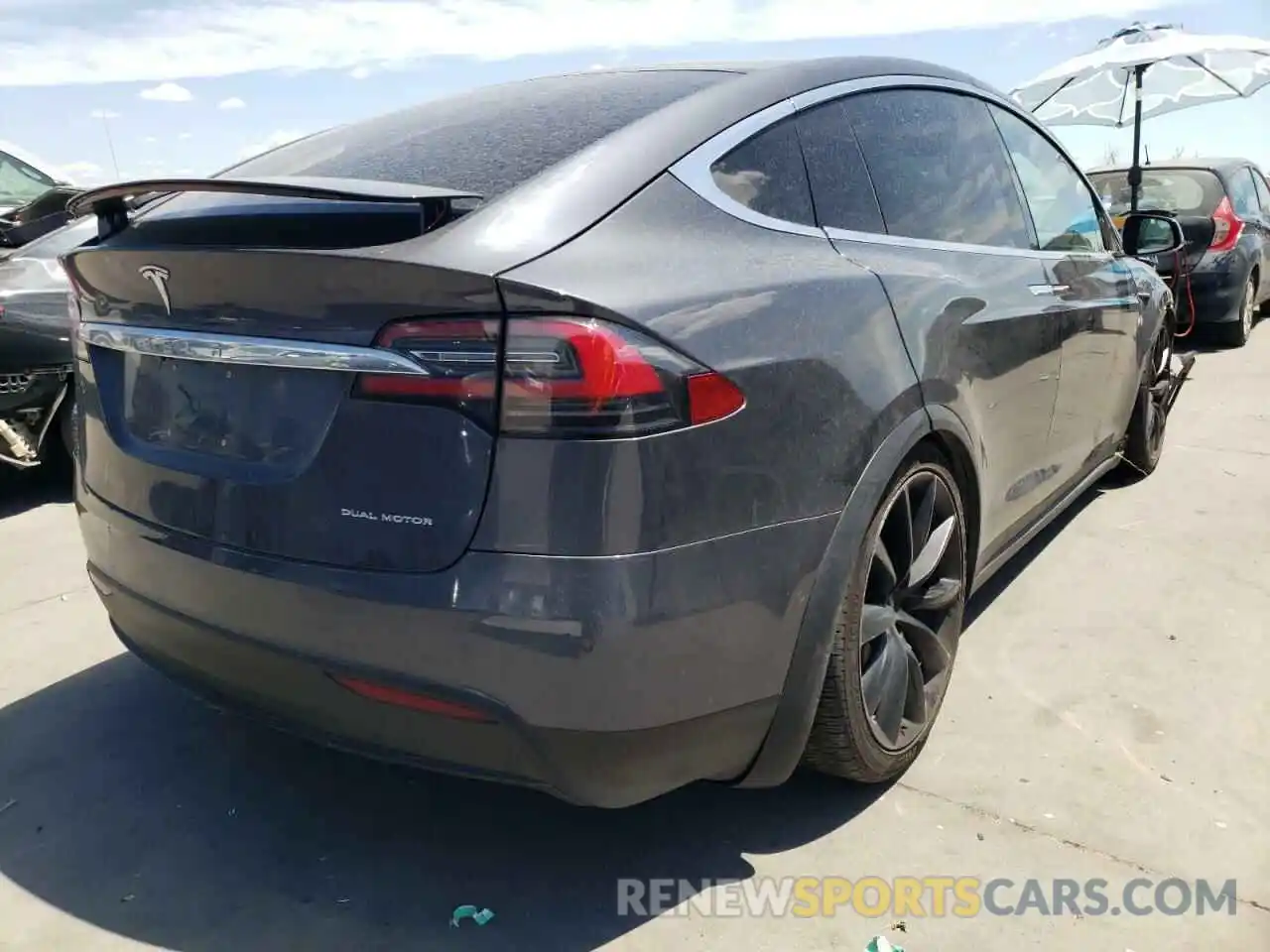 4 Photograph of a damaged car 5YJXCBE2XLF263842 TESLA MODEL X 2020