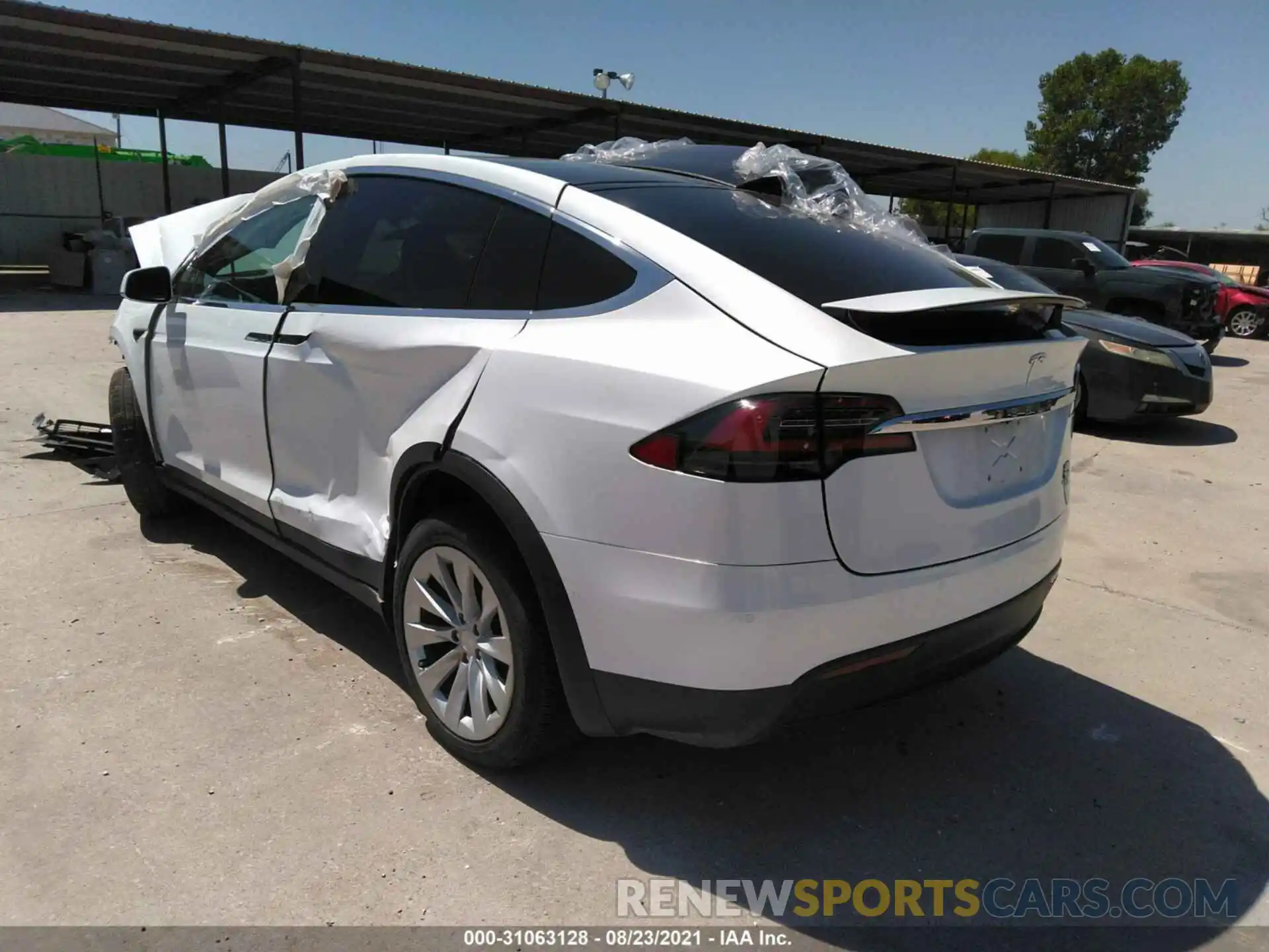 3 Фотография поврежденного автомобиля 5YJXCBE2XLF283198 TESLA MODEL X 2020