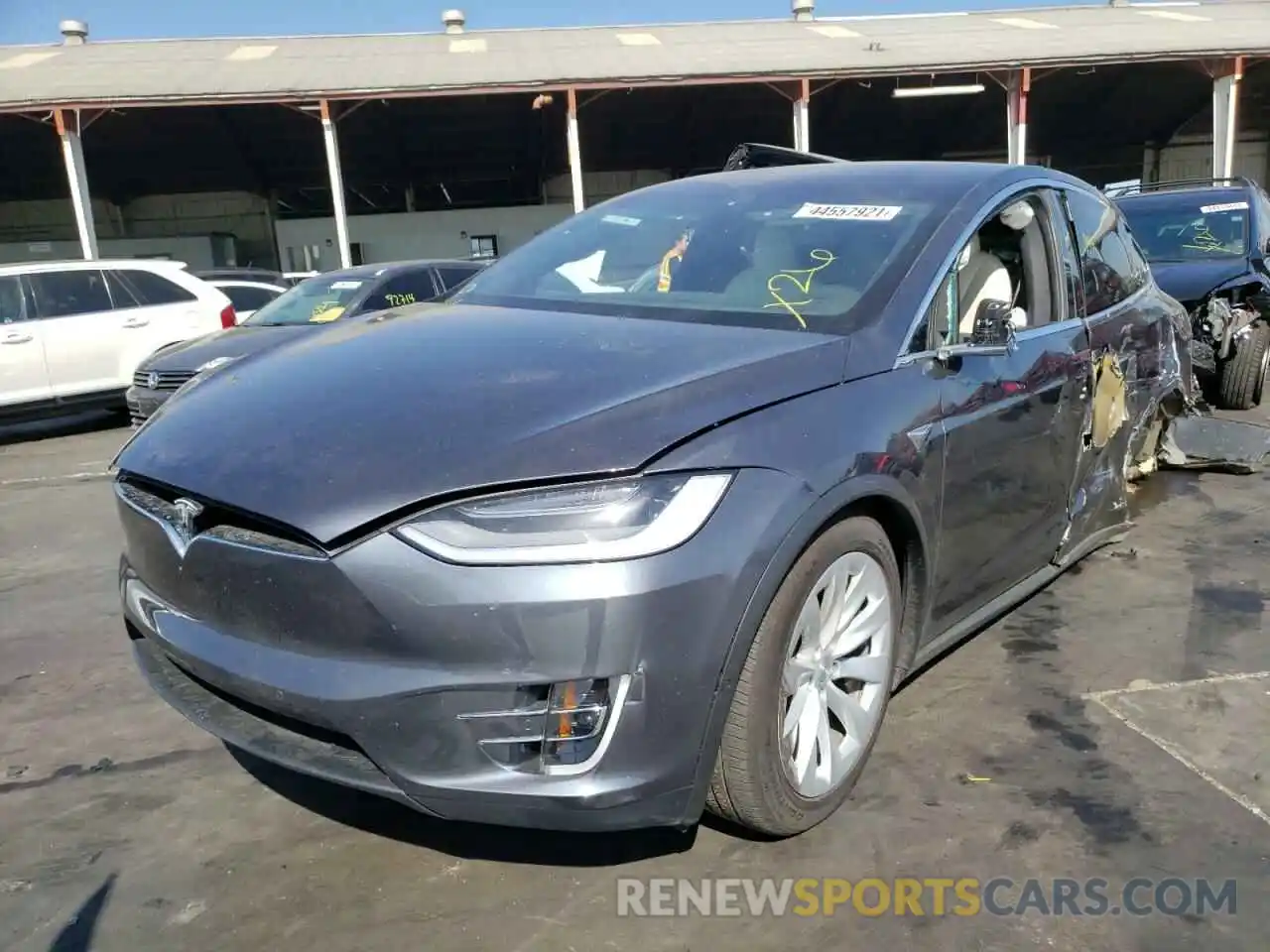 2 Фотография поврежденного автомобиля 5YJXCBE2XLF304258 TESLA MODEL X 2020