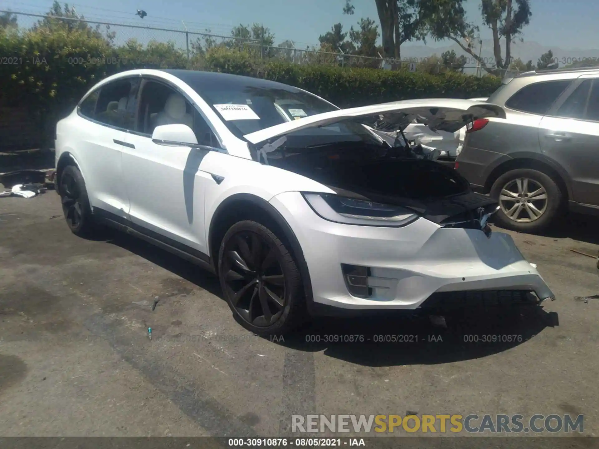 1 Photograph of a damaged car 5YJXCBE2XLF304793 TESLA MODEL X 2020