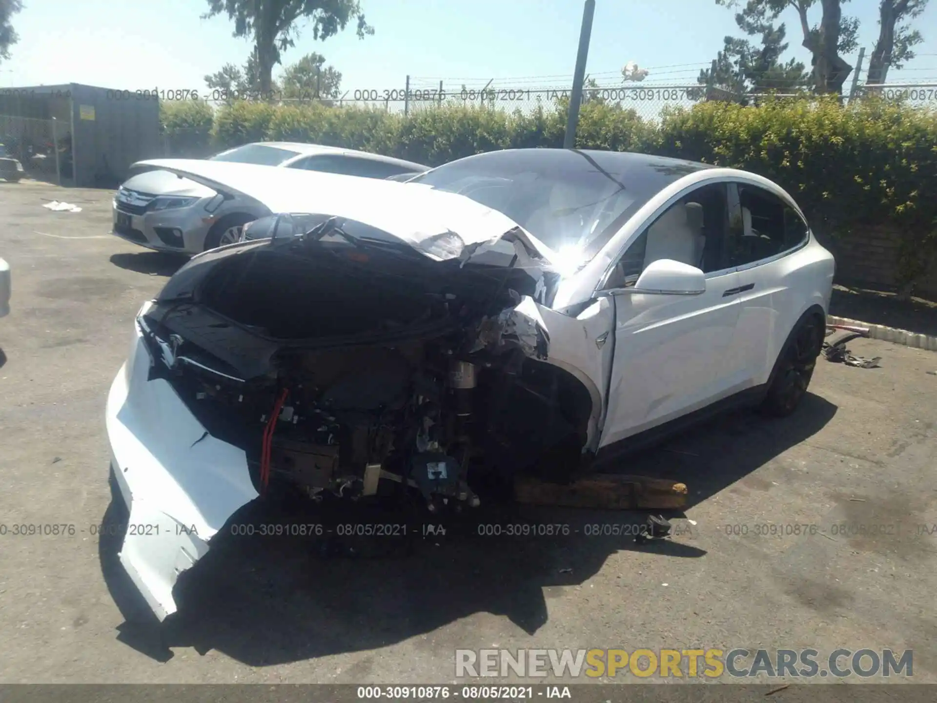 2 Photograph of a damaged car 5YJXCBE2XLF304793 TESLA MODEL X 2020