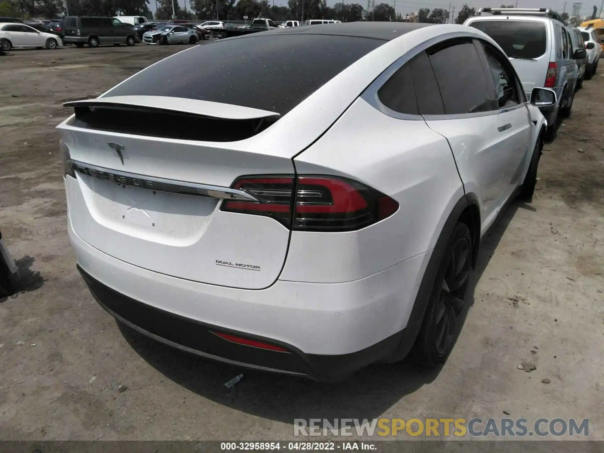 4 Фотография поврежденного автомобиля 5YJXCBE41LF234277 TESLA MODEL X 2020