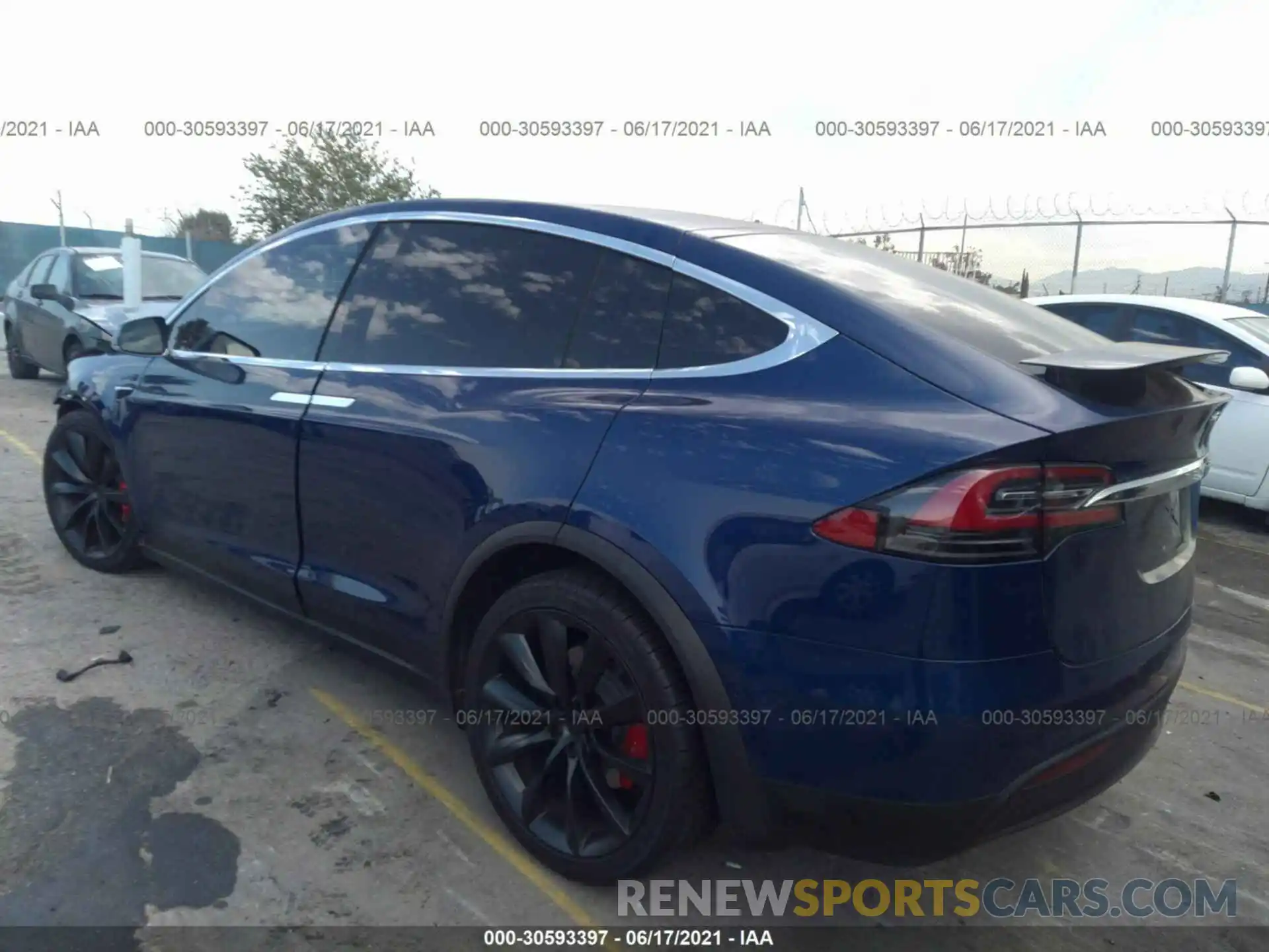 3 Фотография поврежденного автомобиля 5YJXCBE47LF281619 TESLA MODEL X 2020