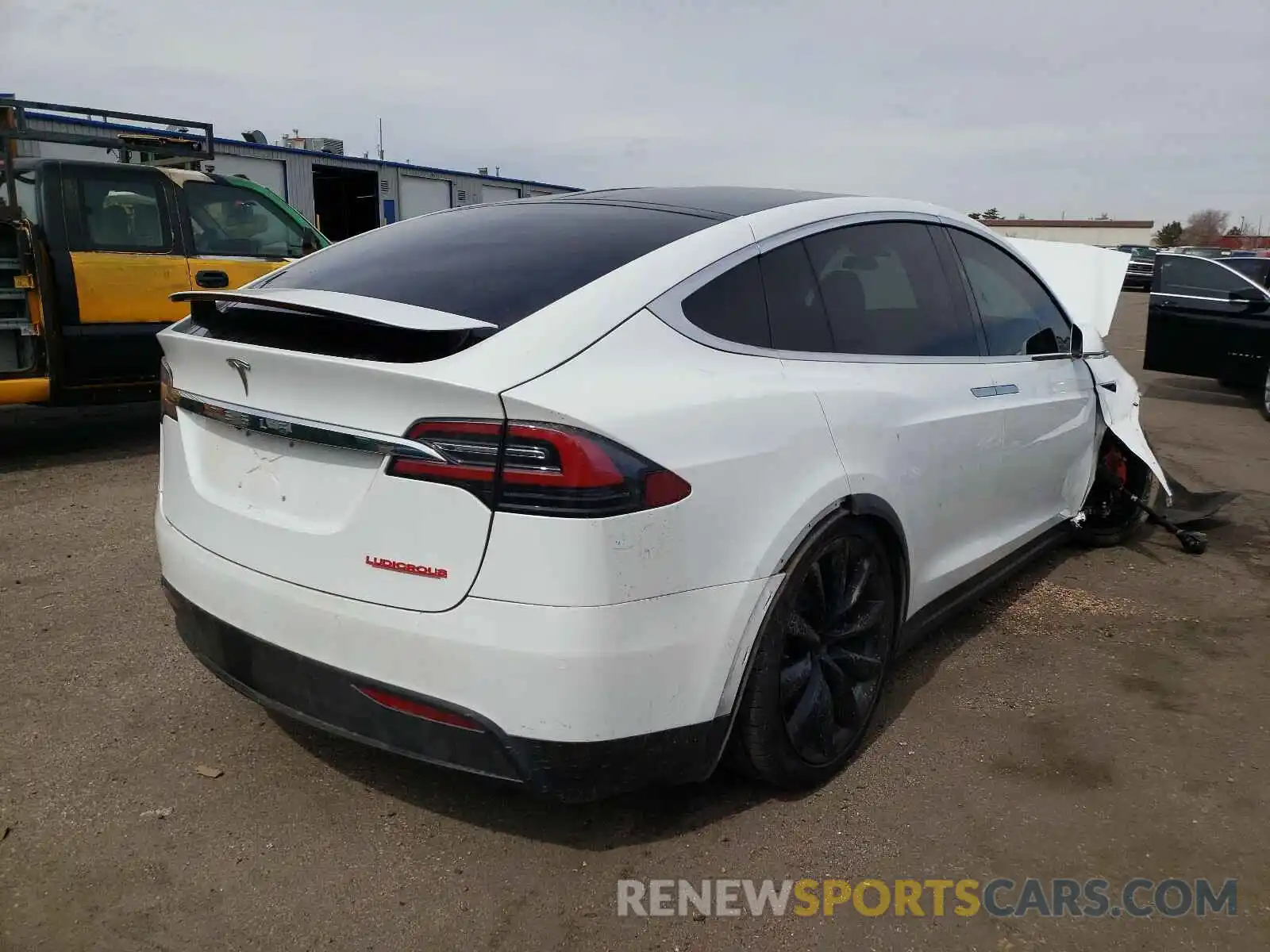 4 Фотография поврежденного автомобиля 5YJXCBE47LF301819 TESLA MODEL X 2020