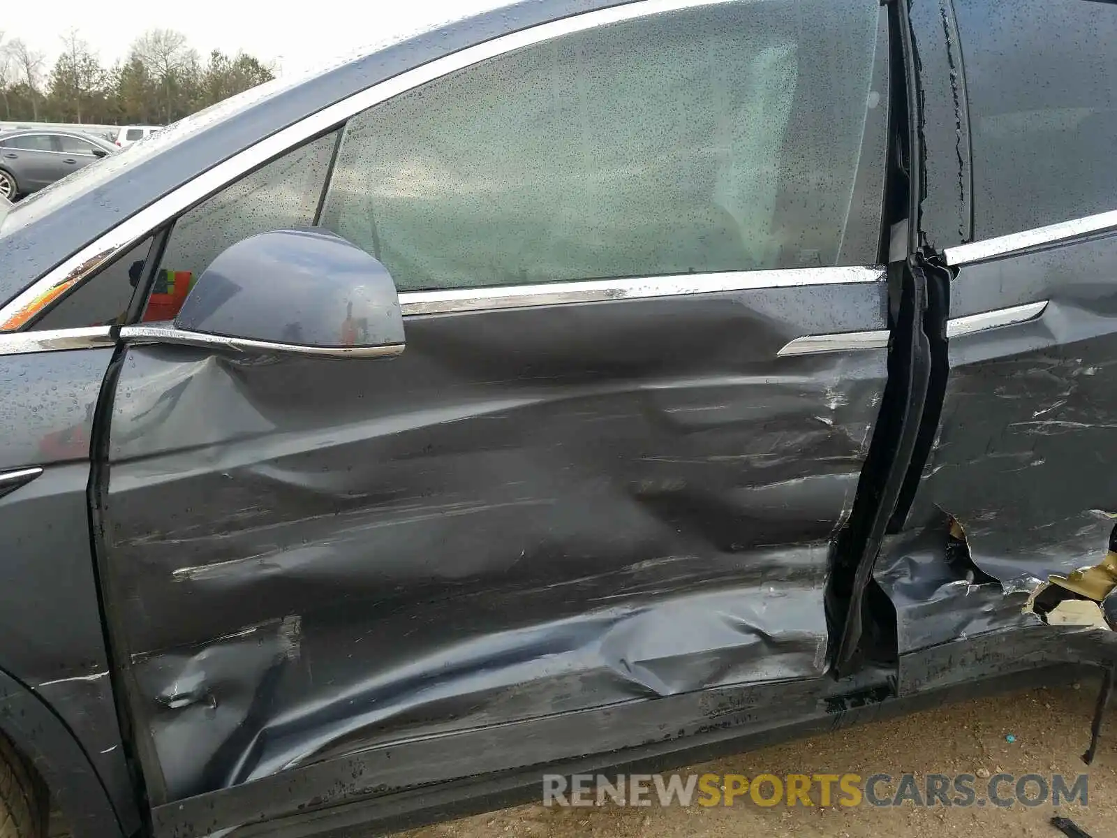 10 Photograph of a damaged car 5YJXCBE48LF273450 TESLA MODEL X 2020