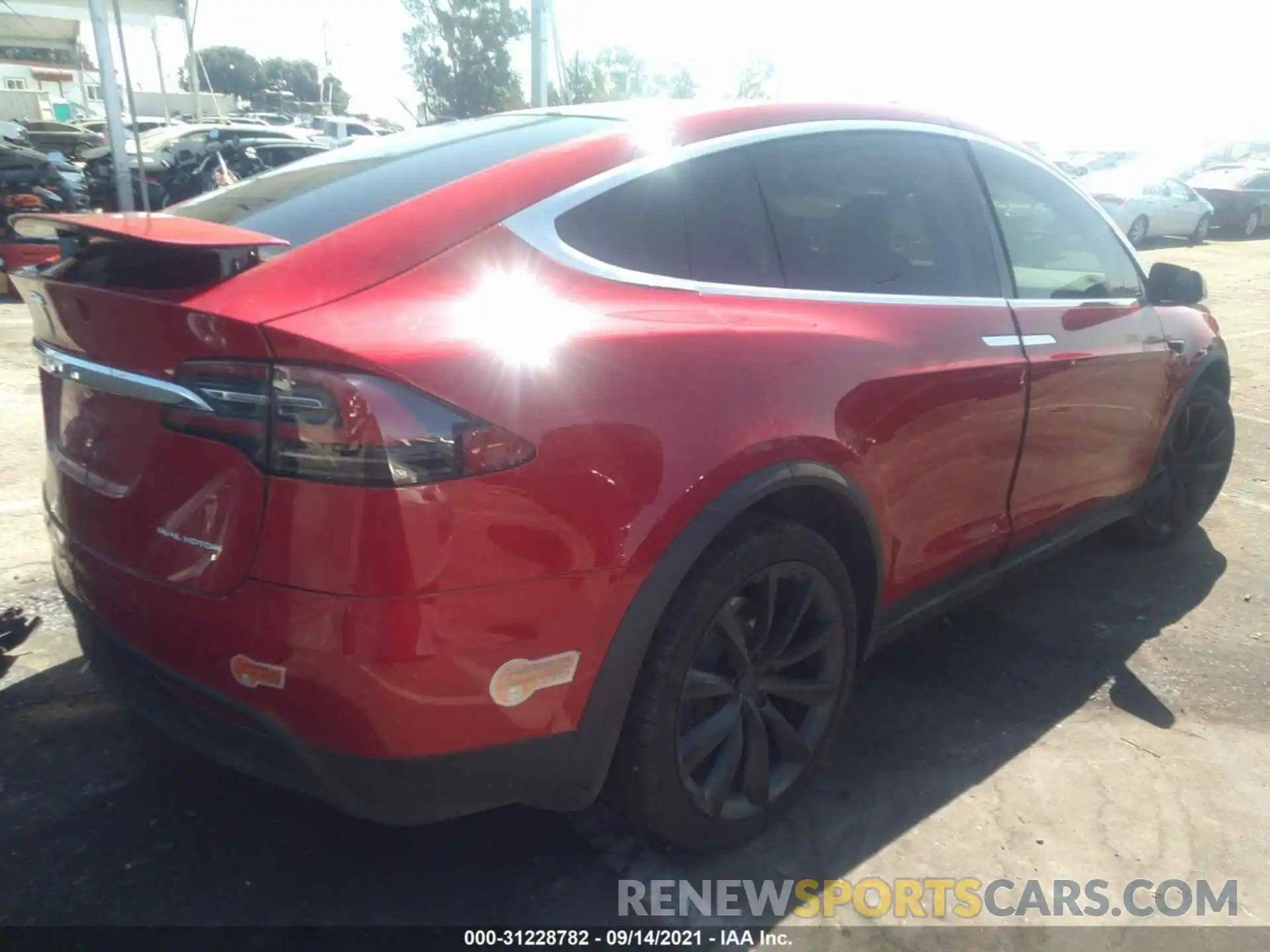 4 Photograph of a damaged car 5YJXCDE20LF245443 TESLA MODEL X 2020