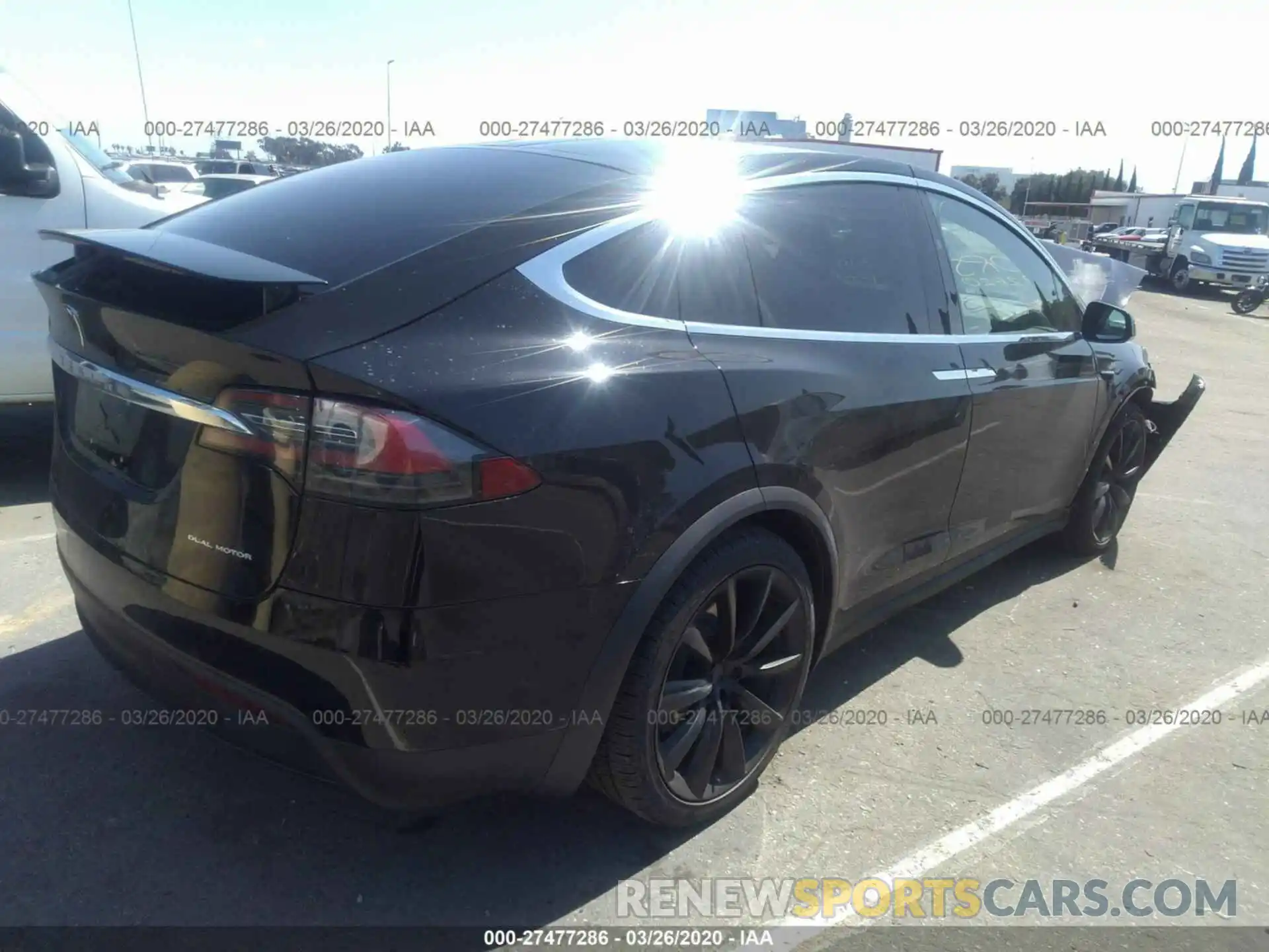 4 Photograph of a damaged car 5YJXCDE20LF261447 TESLA MODEL X 2020