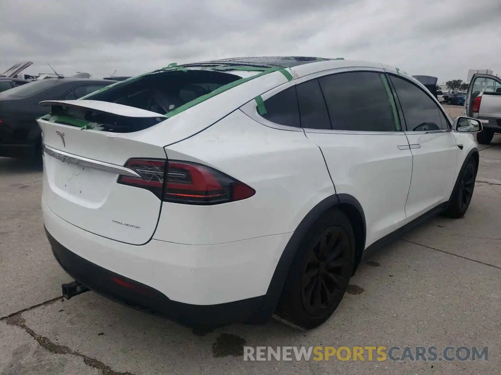 4 Фотография поврежденного автомобиля 5YJXCDE21LF230966 TESLA MODEL X 2020