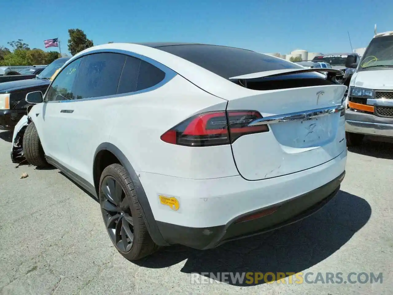 3 Фотография поврежденного автомобиля 5YJXCDE21LF236850 TESLA MODEL X 2020