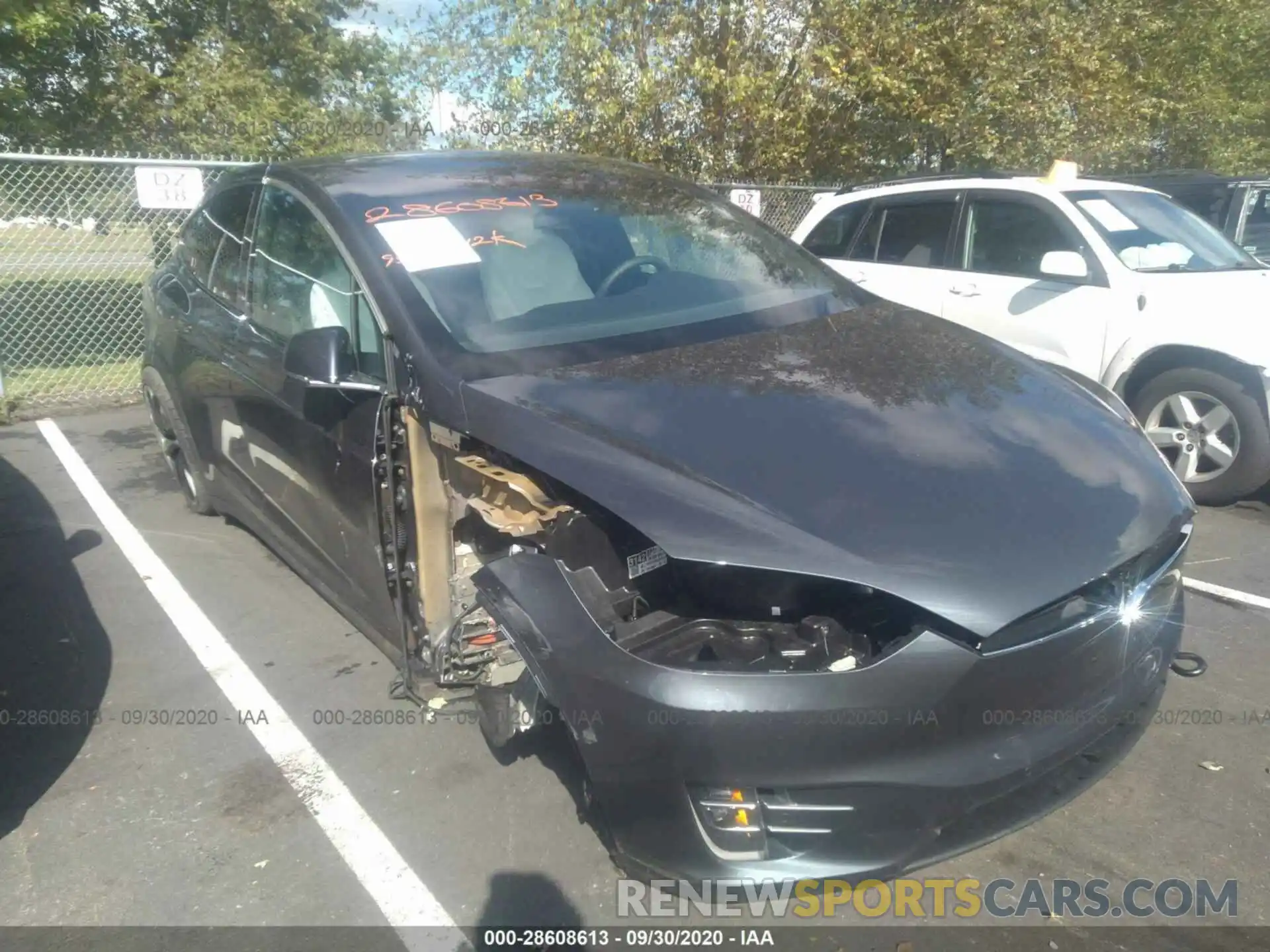 1 Photograph of a damaged car 5YJXCDE22LF248991 TESLA MODEL X 2020