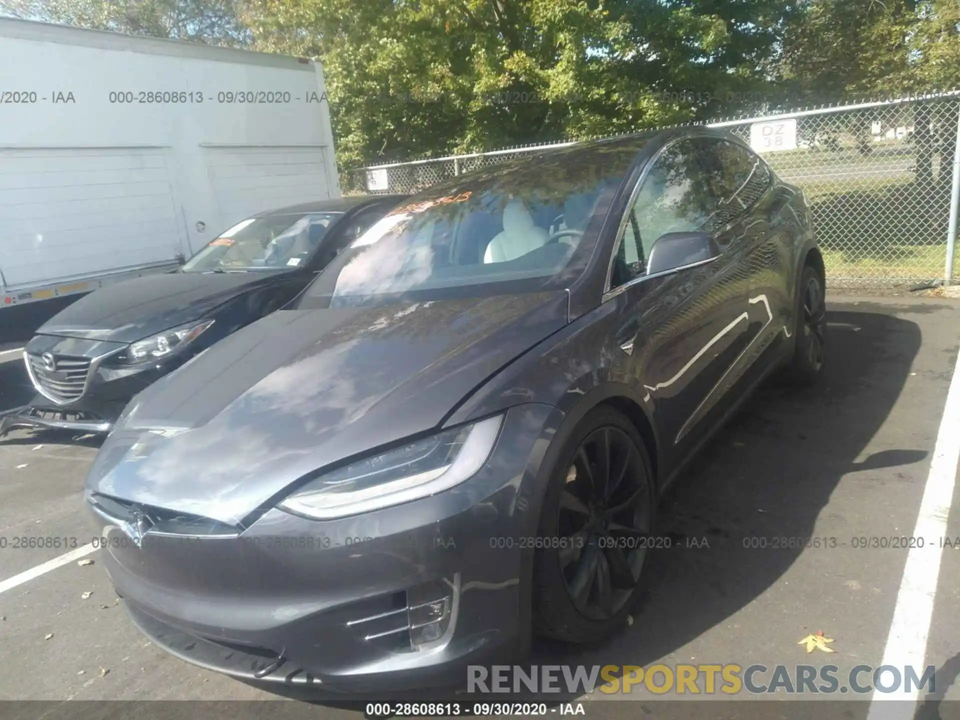 2 Photograph of a damaged car 5YJXCDE22LF248991 TESLA MODEL X 2020