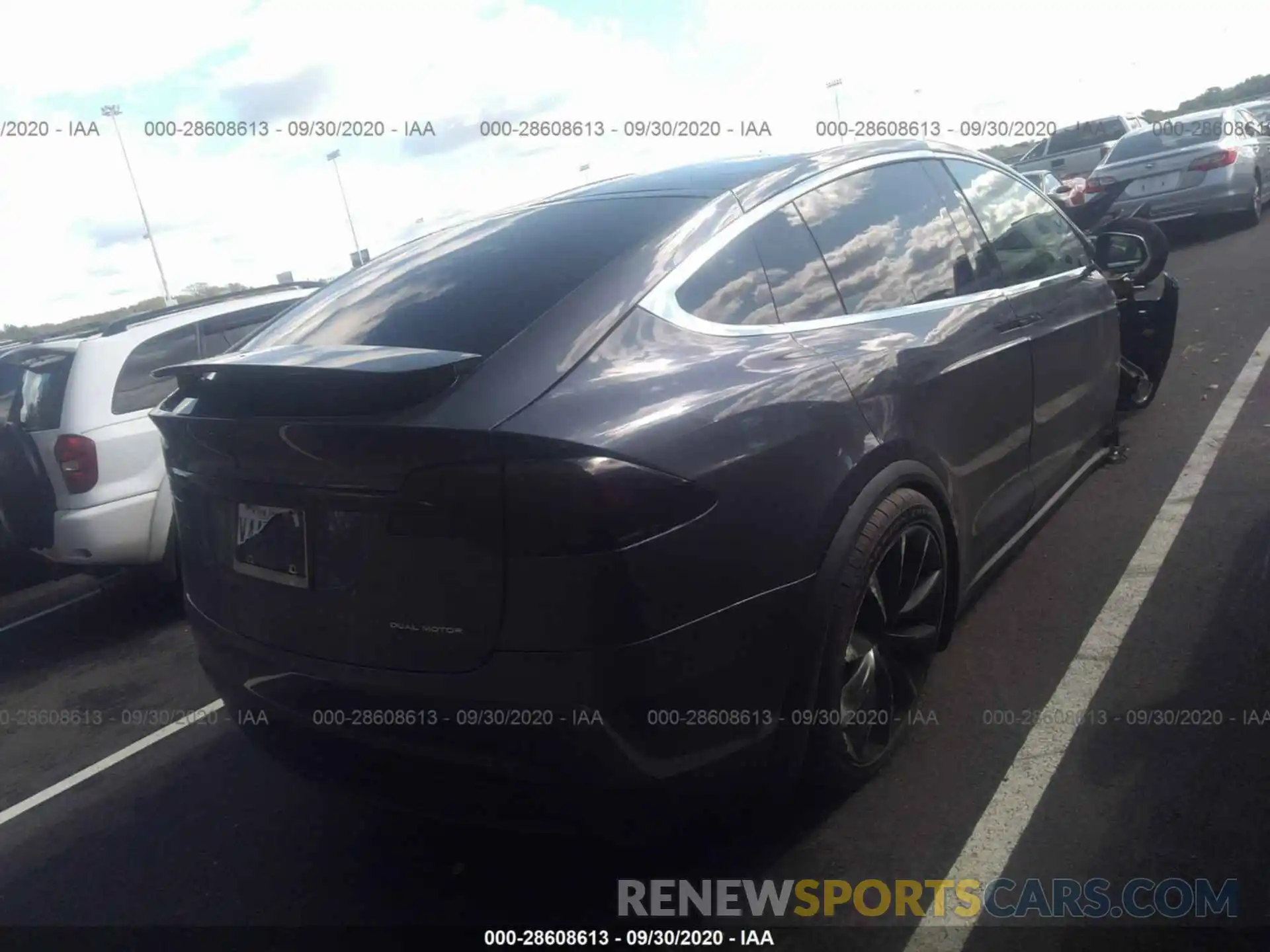 4 Фотография поврежденного автомобиля 5YJXCDE22LF248991 TESLA MODEL X 2020