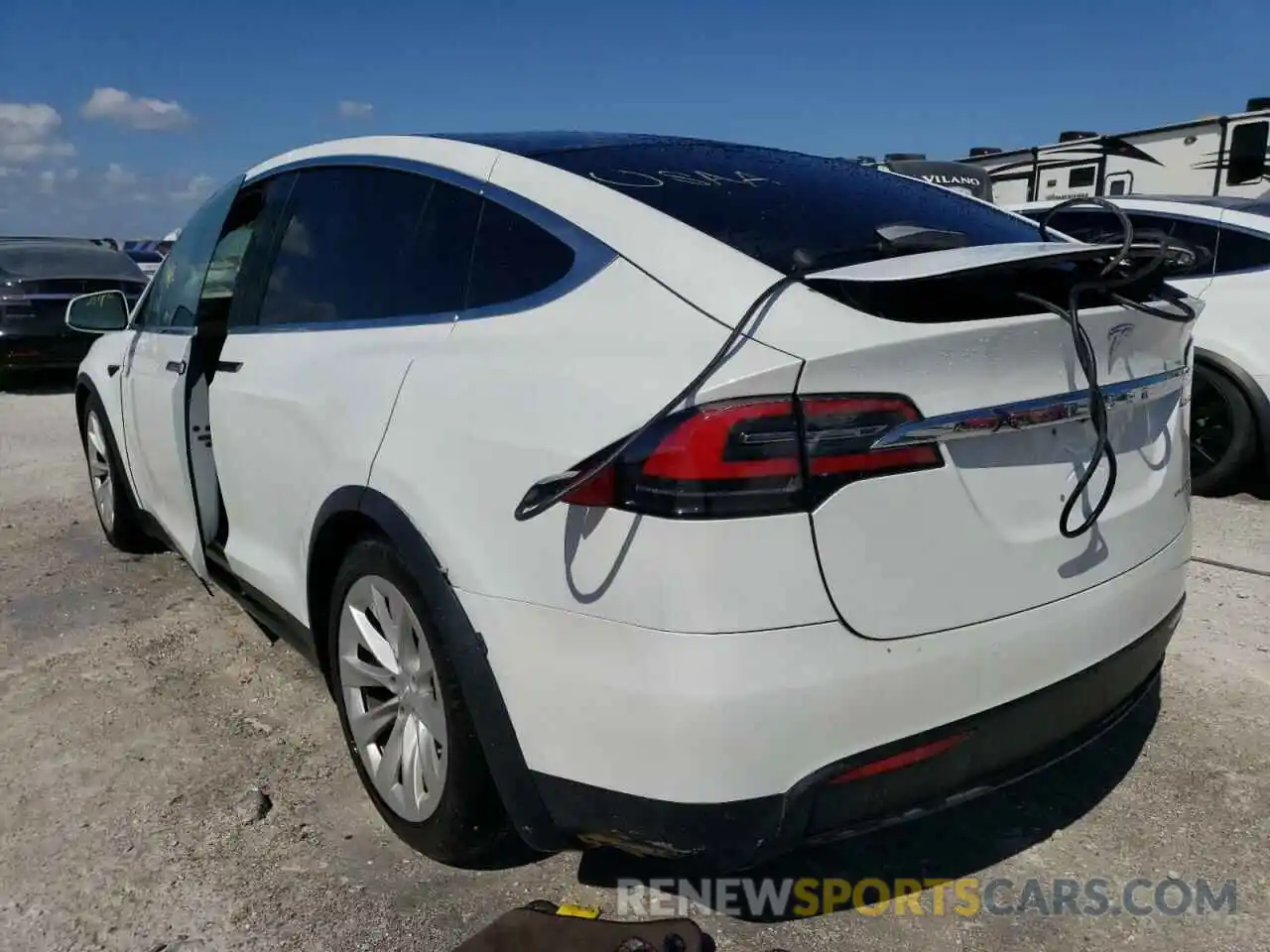 3 Photograph of a damaged car 5YJXCDE22LF249770 TESLA MODEL X 2020