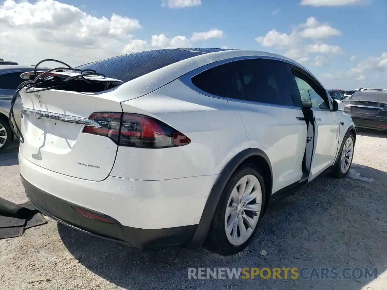 4 Photograph of a damaged car 5YJXCDE22LF249770 TESLA MODEL X 2020