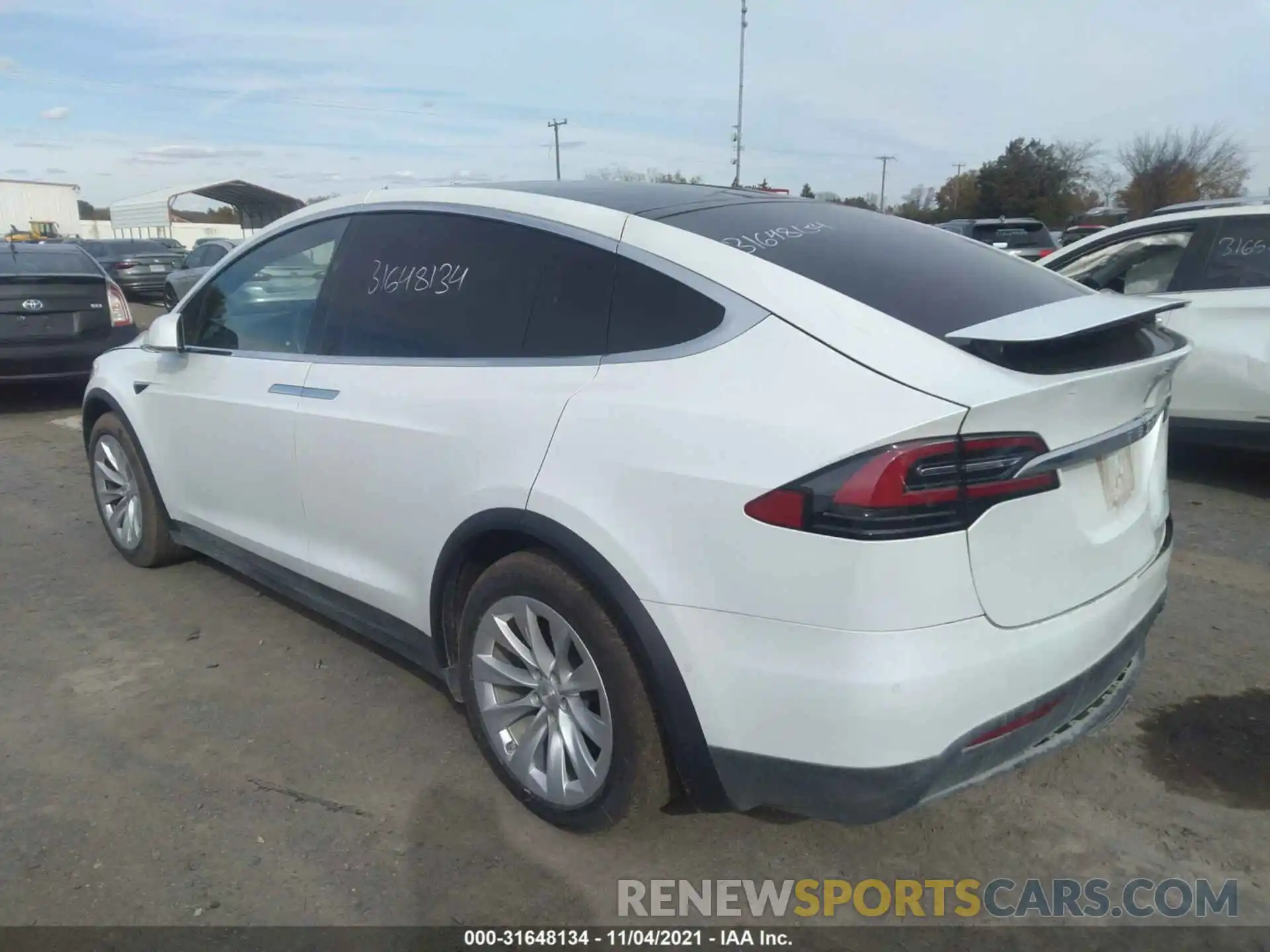 3 Фотография поврежденного автомобиля 5YJXCDE22LF250806 TESLA MODEL X 2020