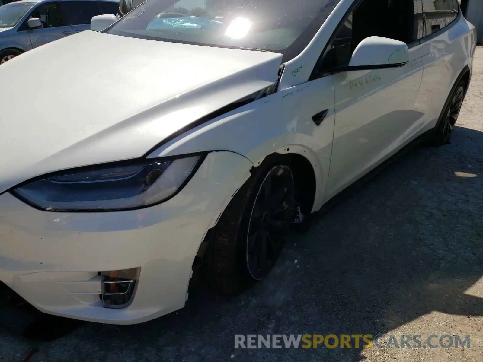 9 Фотография поврежденного автомобиля 5YJXCDE23LF242567 TESLA MODEL X 2020