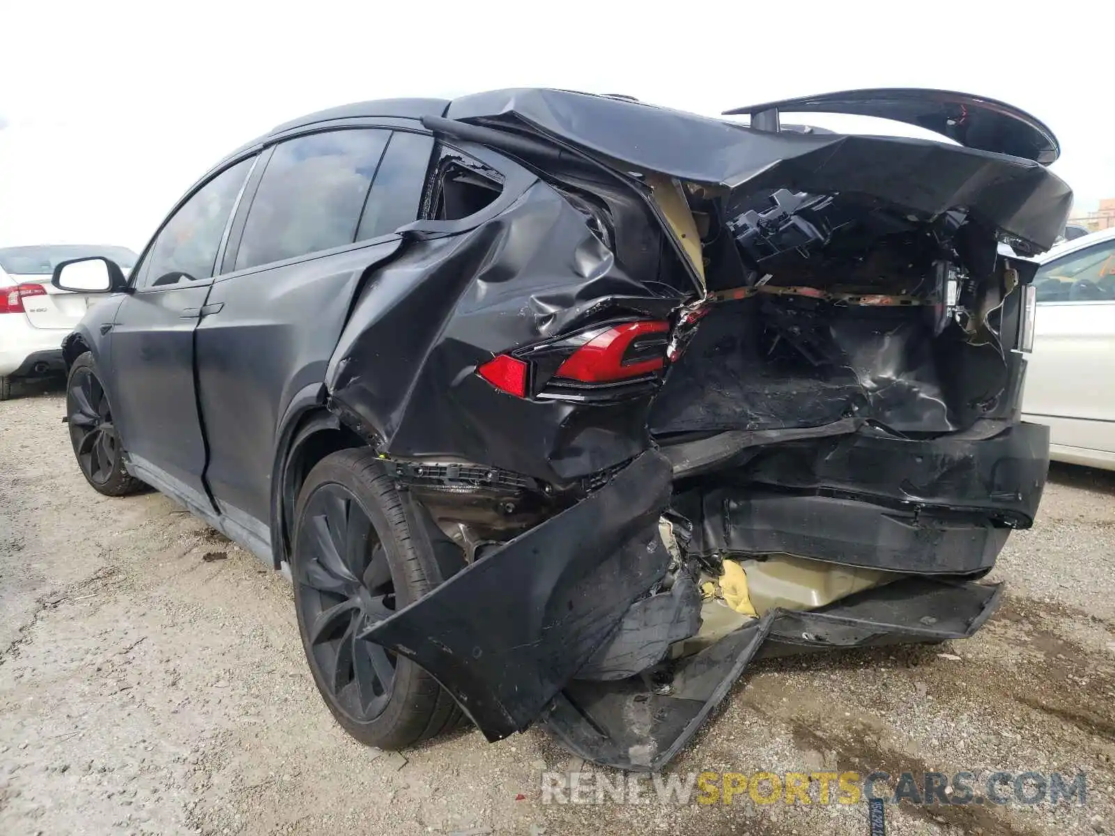 3 Photograph of a damaged car 5YJXCDE23LF262415 TESLA MODEL X 2020