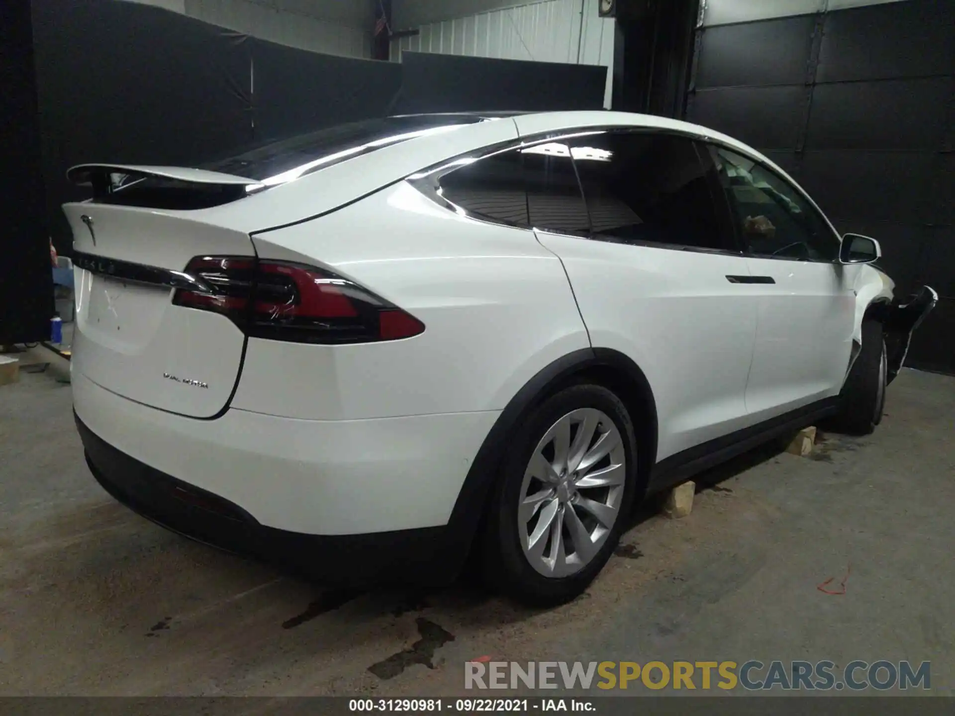 4 Photograph of a damaged car 5YJXCDE23LF299948 TESLA MODEL X 2020