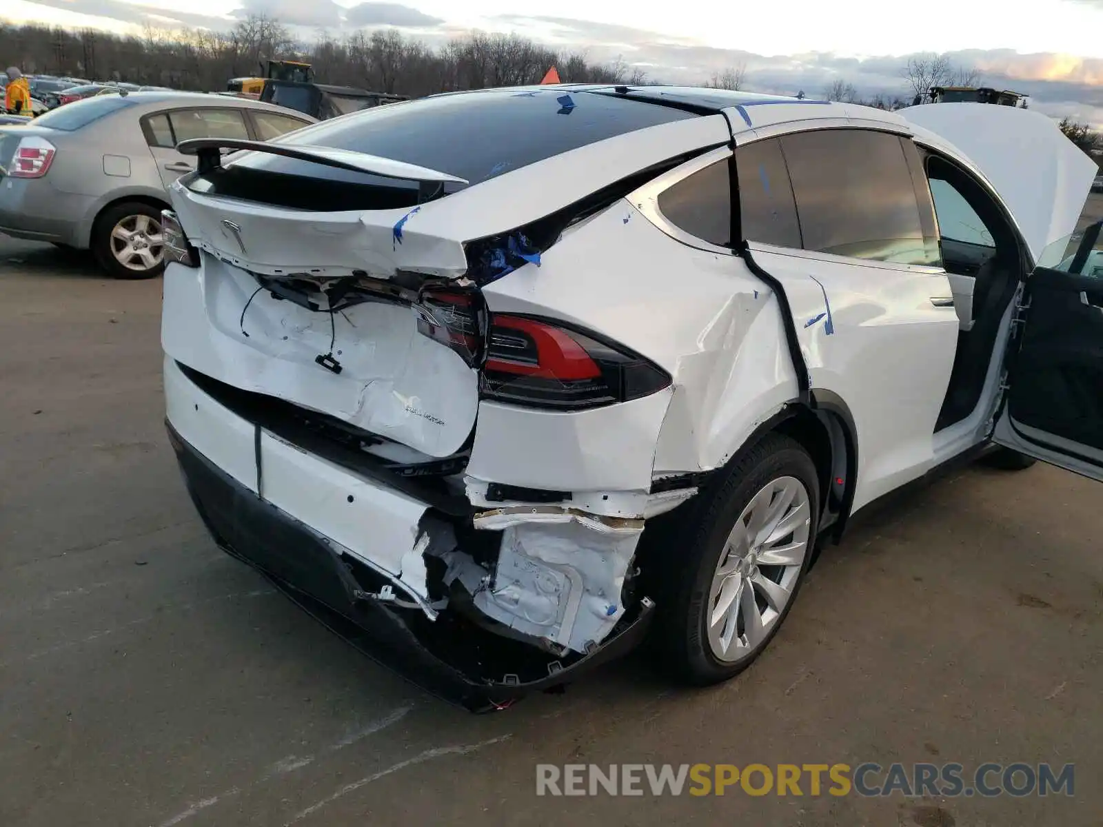 9 Photograph of a damaged car 5YJXCDE23LF303898 TESLA MODEL X 2020