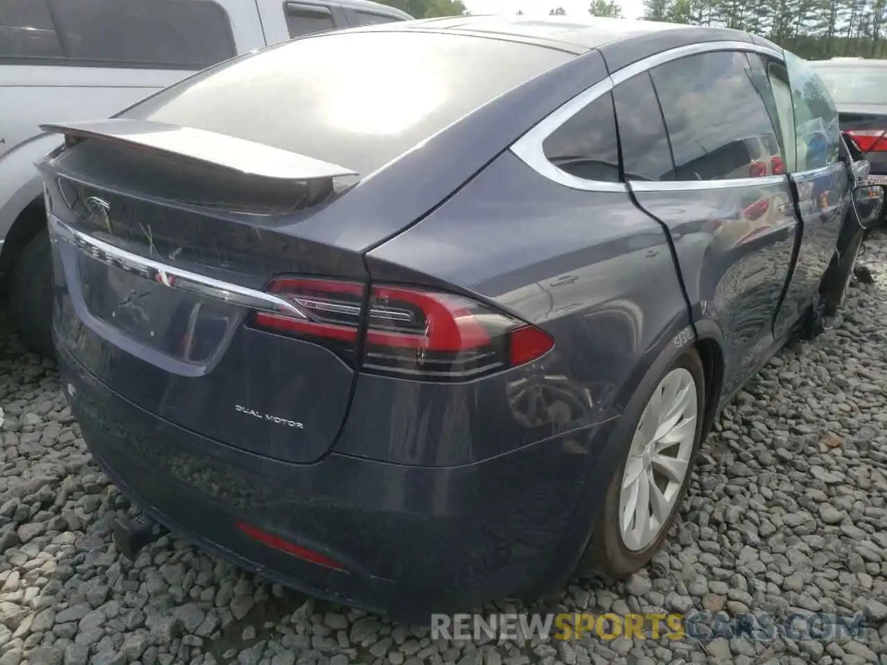 4 Фотография поврежденного автомобиля 5YJXCDE24LF228726 TESLA MODEL X 2020