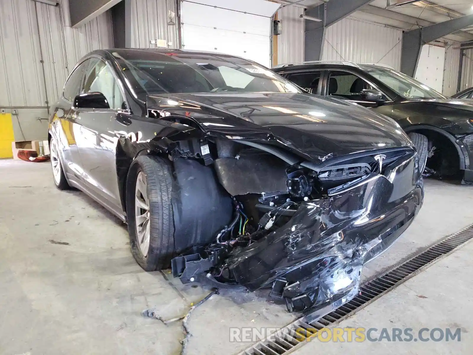 1 Photograph of a damaged car 5YJXCDE25LF300226 TESLA MODEL X 2020