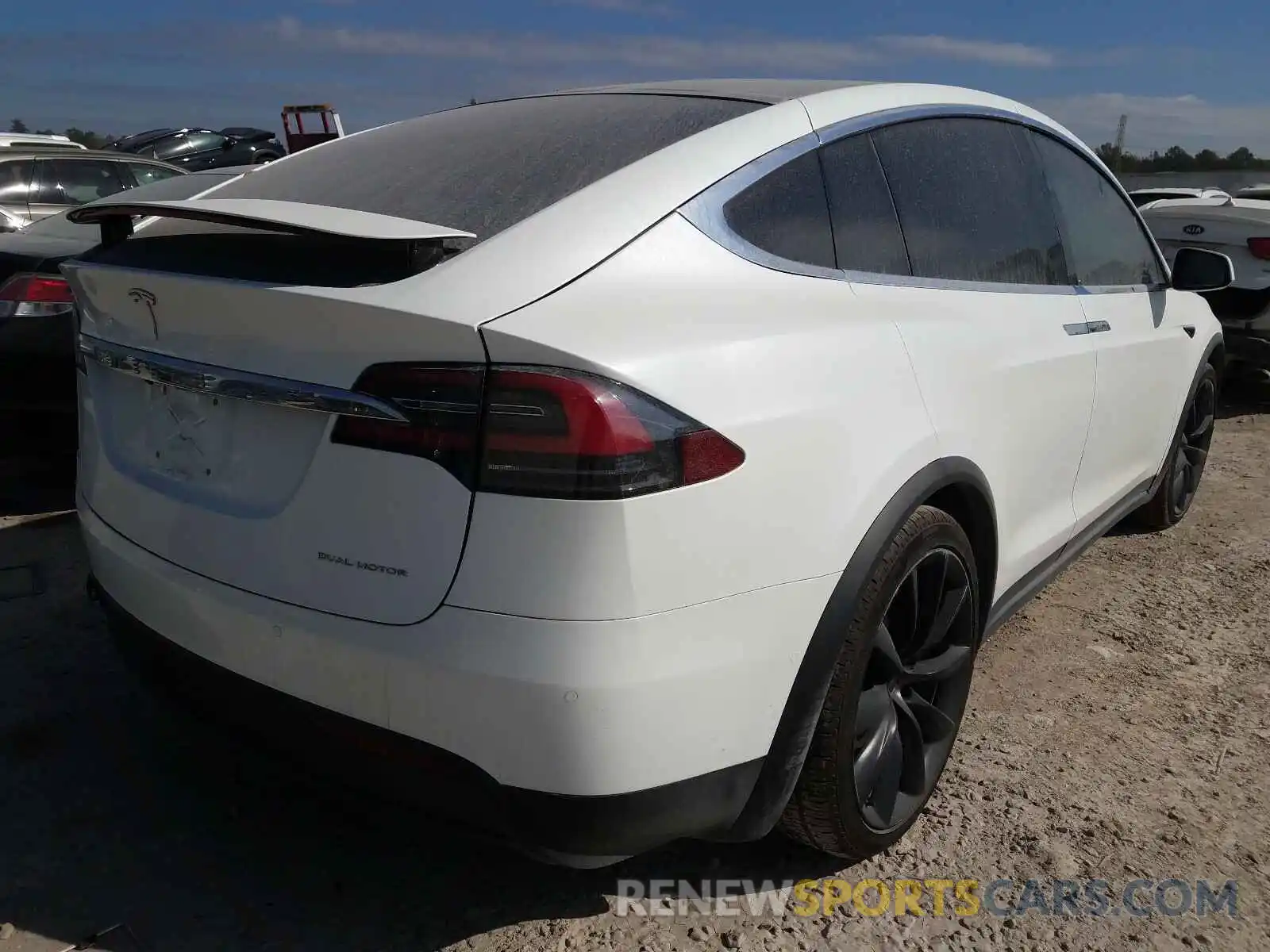 4 Фотография поврежденного автомобиля 5YJXCDE26LF234284 TESLA MODEL X 2020