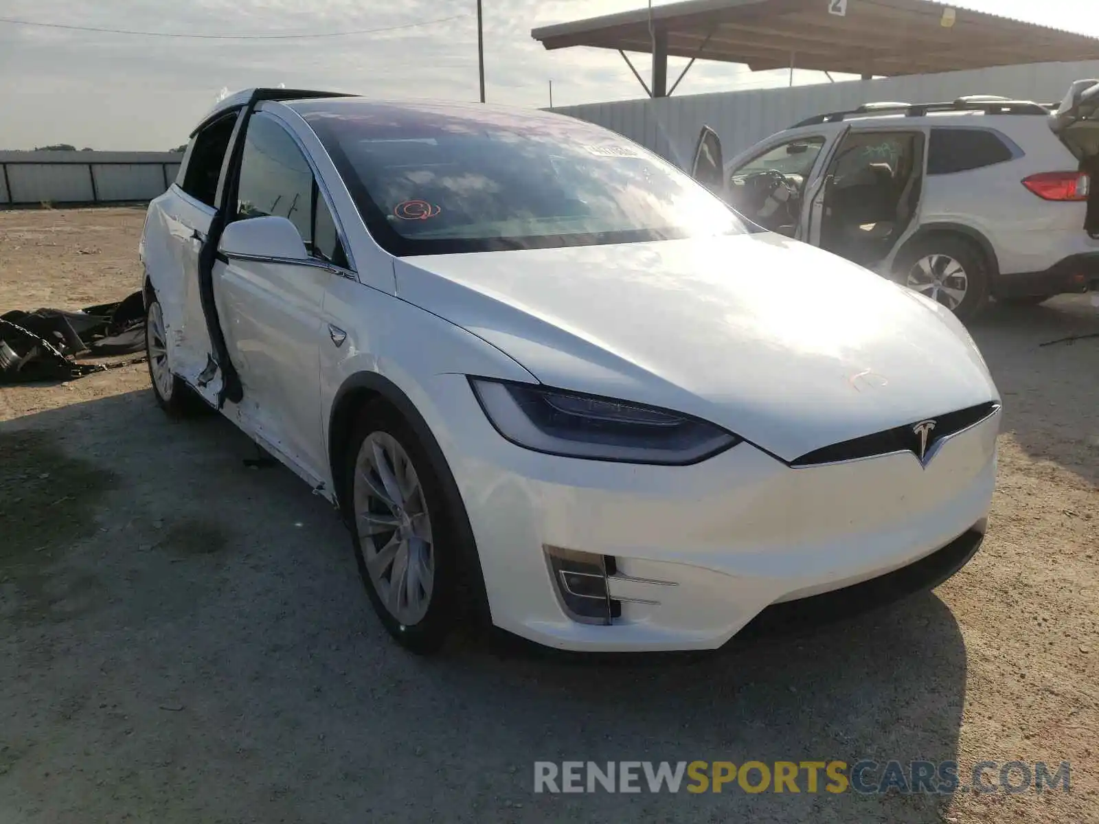 1 Photograph of a damaged car 5YJXCDE26LF262683 TESLA MODEL X 2020