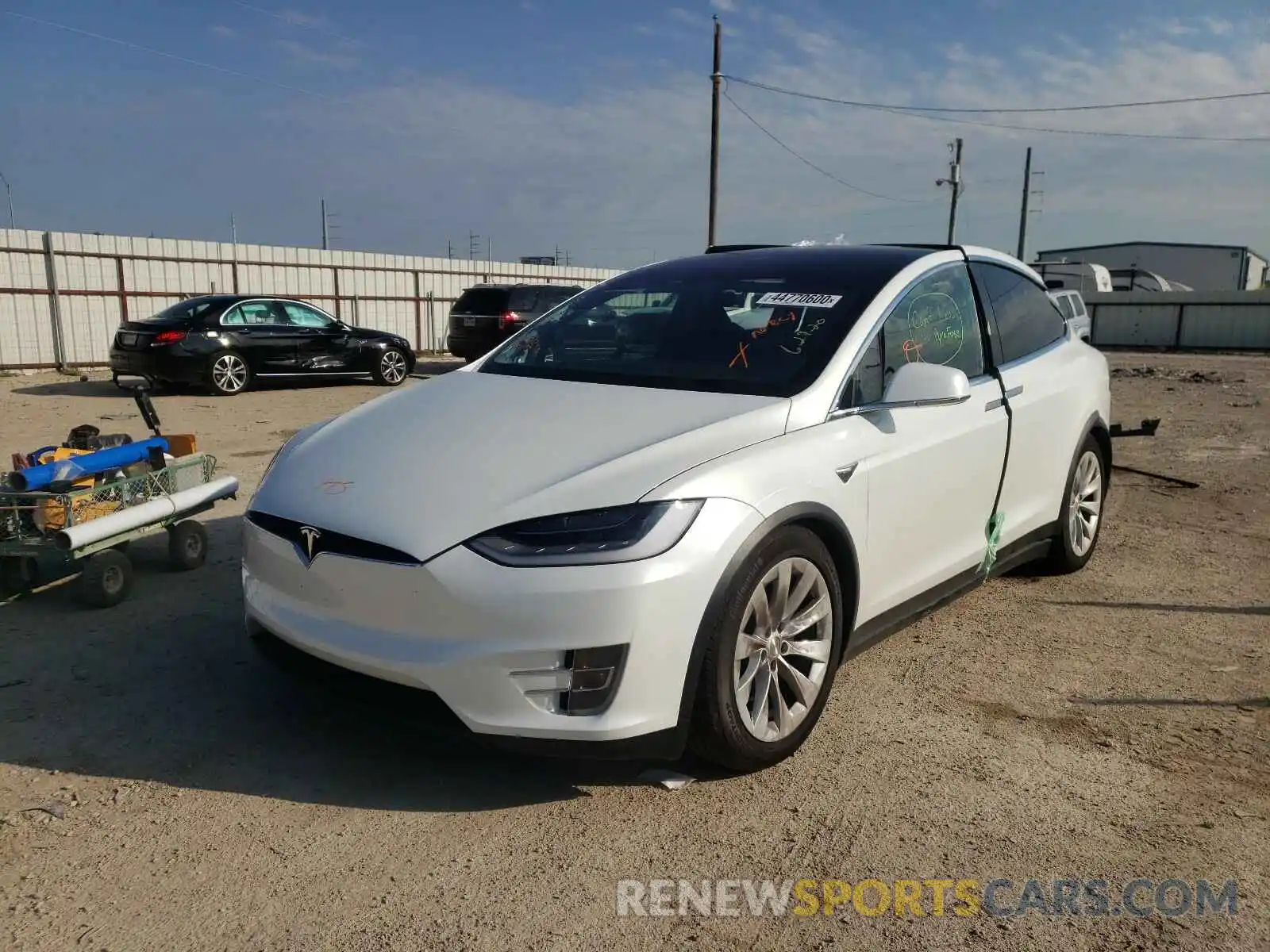 2 Photograph of a damaged car 5YJXCDE26LF262683 TESLA MODEL X 2020