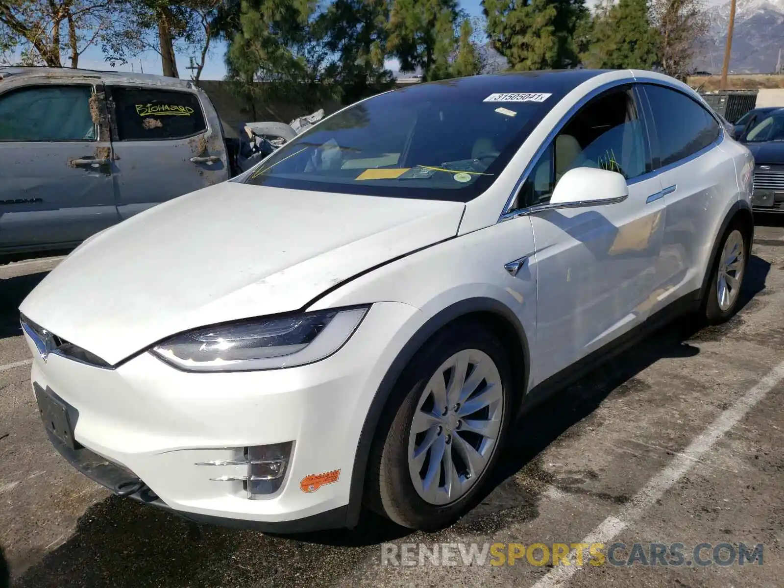 2 Photograph of a damaged car 5YJXCDE27LF238361 TESLA MODEL X 2020