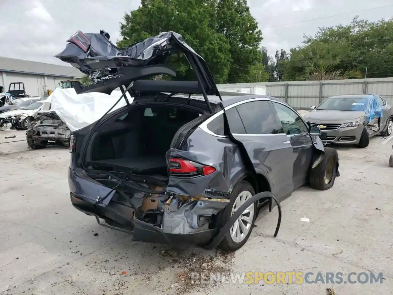 4 Фотография поврежденного автомобиля 5YJXCDE27LF248291 TESLA MODEL X 2020