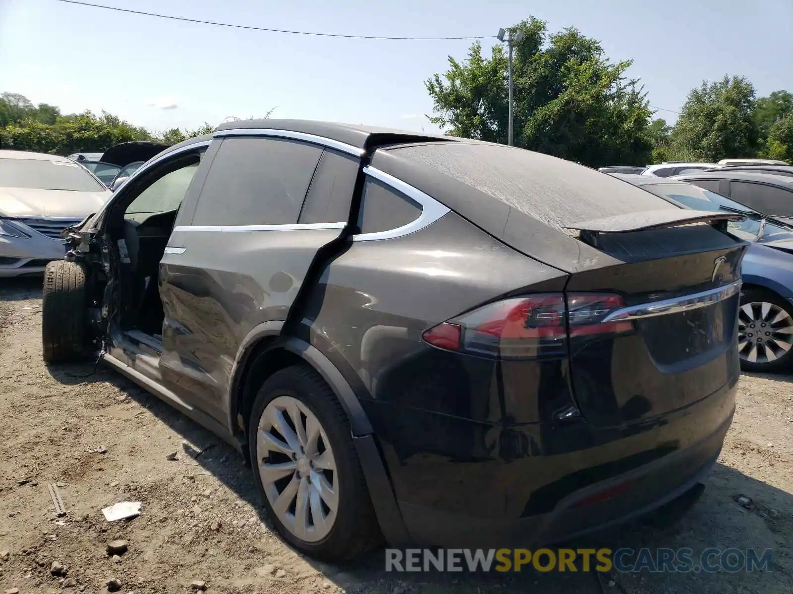 3 Фотография поврежденного автомобиля 5YJXCDE27LF286166 TESLA MODEL X 2020