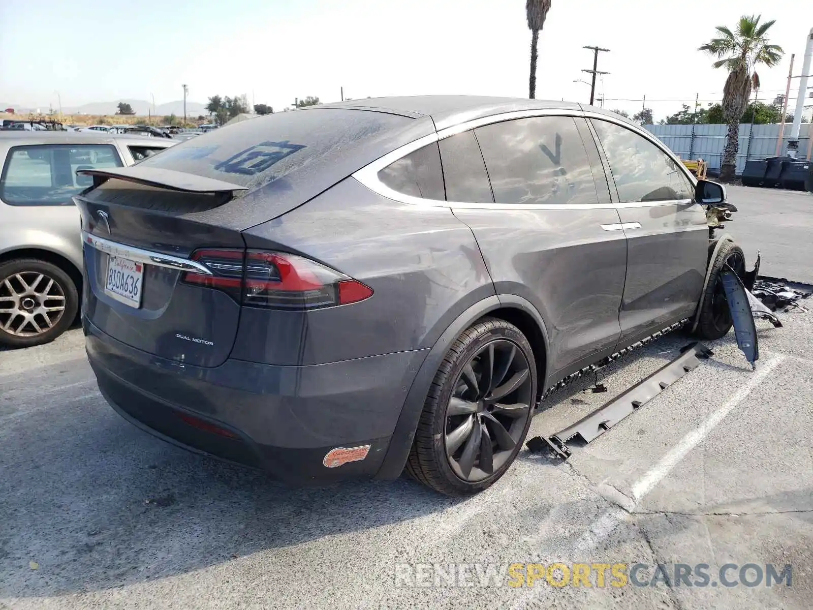 4 Фотография поврежденного автомобиля 5YJXCDE27LF296115 TESLA MODEL X 2020