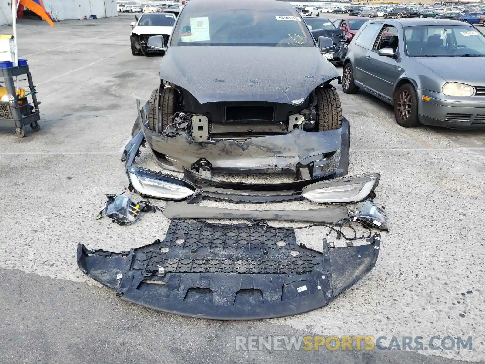 9 Photograph of a damaged car 5YJXCDE27LF296115 TESLA MODEL X 2020