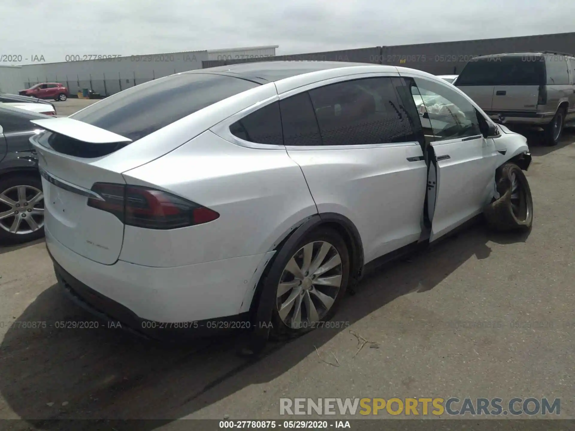 4 Фотография поврежденного автомобиля 5YJXCDE28LF249420 TESLA MODEL X 2020