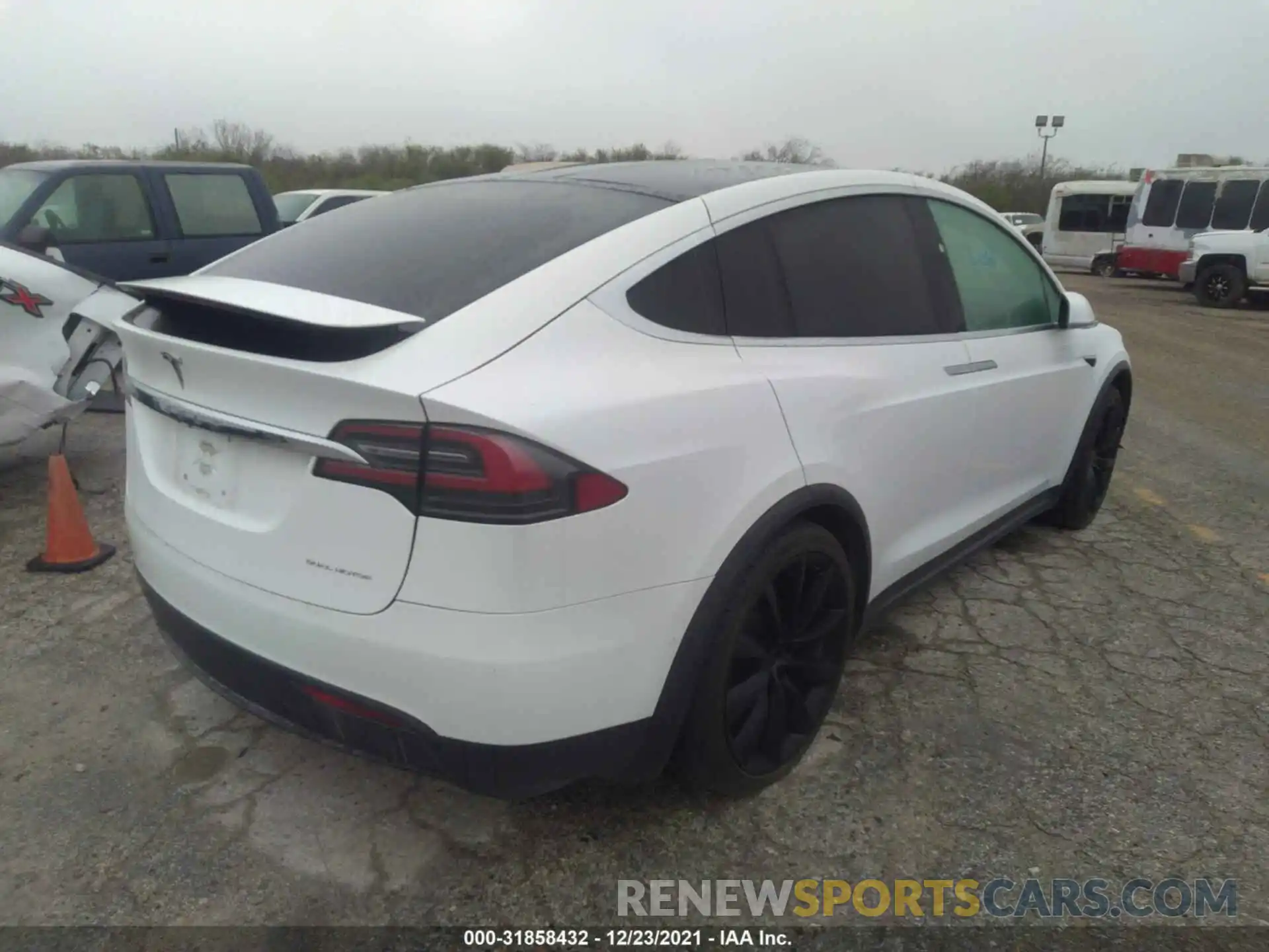 4 Photograph of a damaged car 5YJXCDE29LF303694 TESLA MODEL X 2020