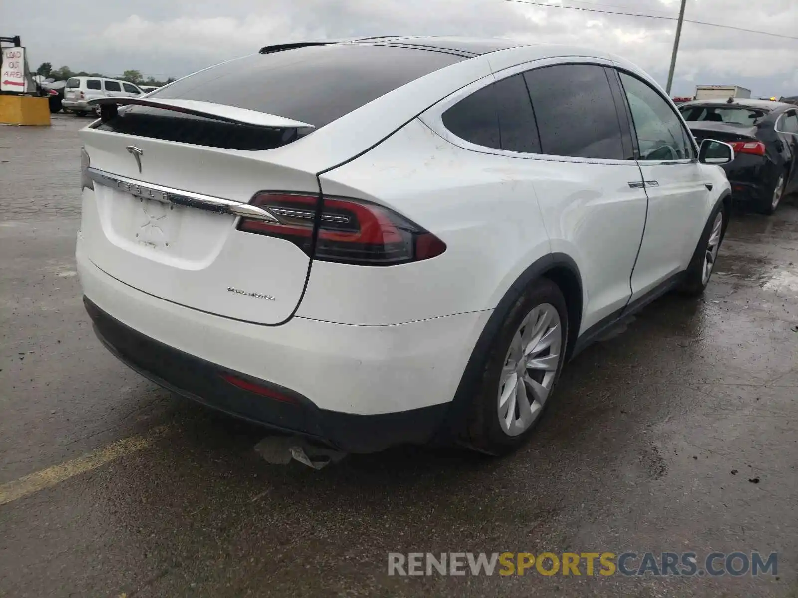 4 Photograph of a damaged car 5YJXCDE2XLF229136 TESLA MODEL X 2020