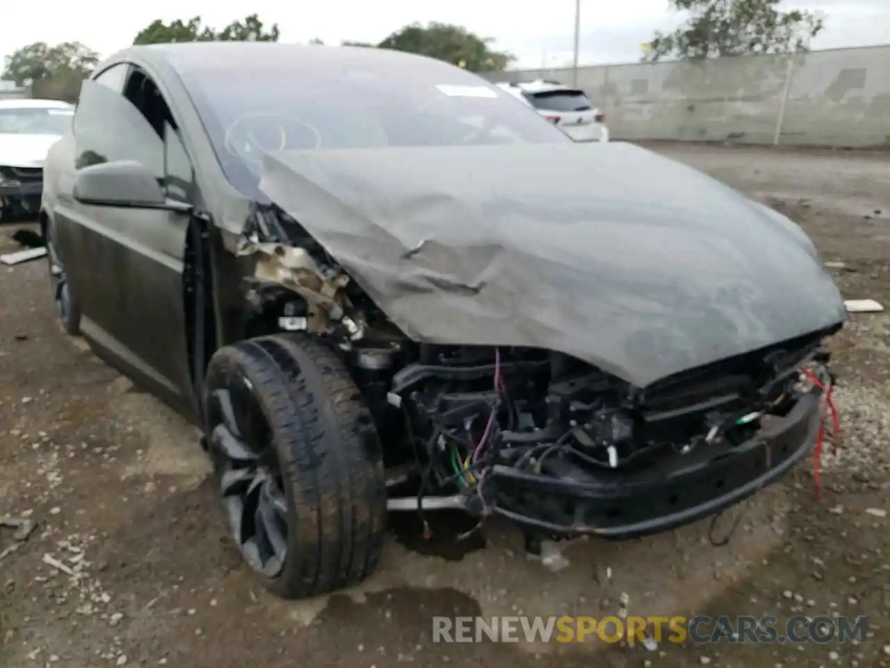 1 Photograph of a damaged car 5YJXCDE42LF286030 TESLA MODEL X 2020