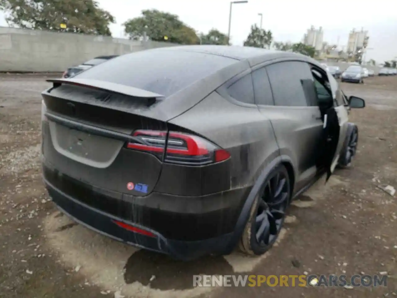 4 Фотография поврежденного автомобиля 5YJXCDE42LF286030 TESLA MODEL X 2020