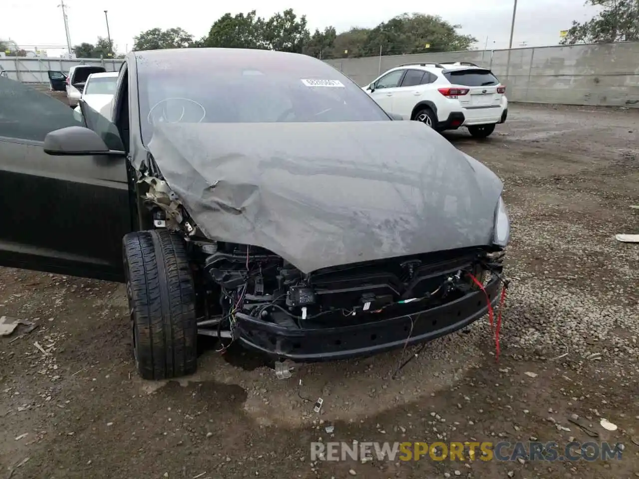 9 Photograph of a damaged car 5YJXCDE42LF286030 TESLA MODEL X 2020